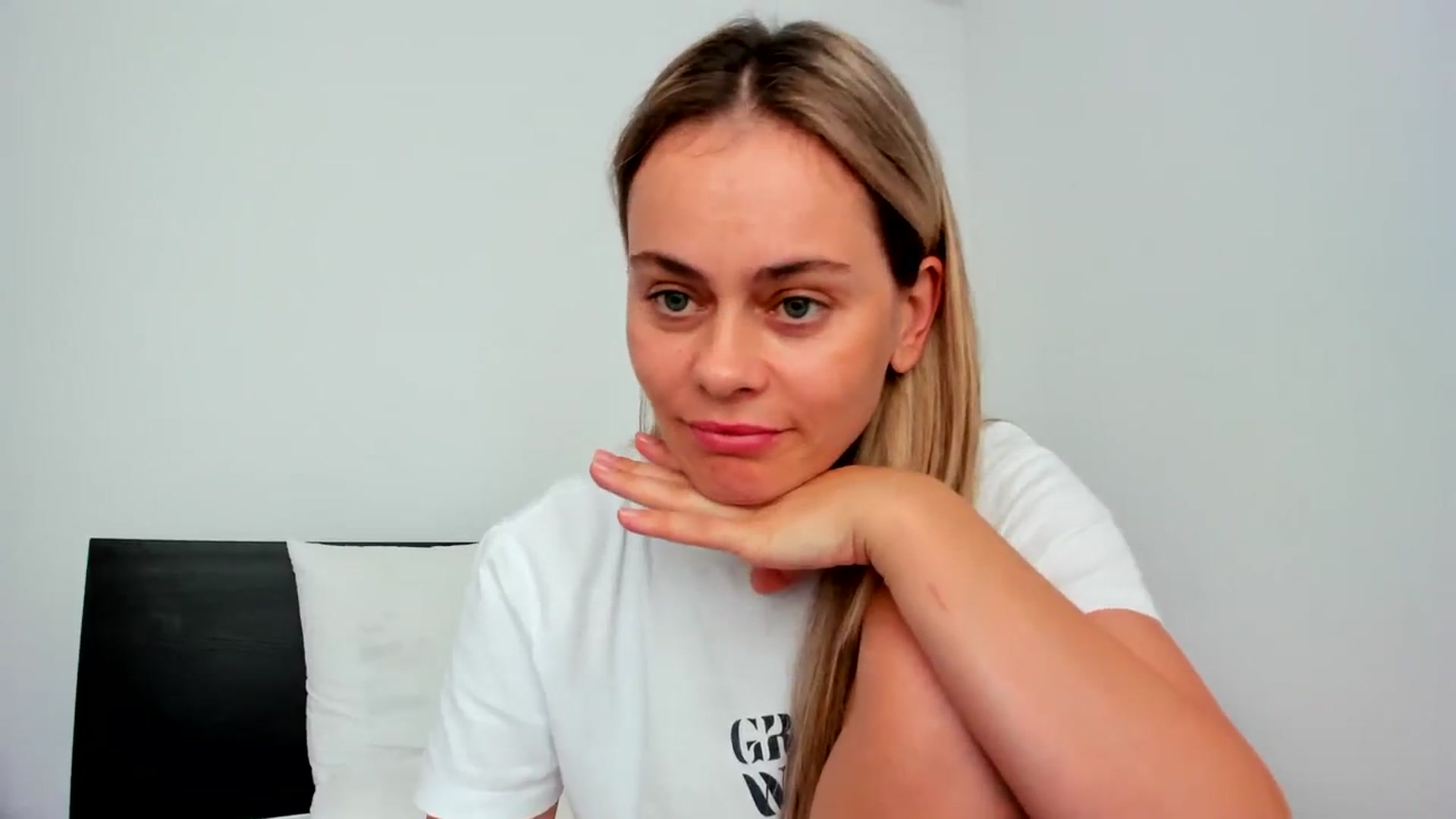 Gallery image thumbnail from DebyPaige's myfreecams stream on, 09/05/2023, 13:23 image 17 of 20