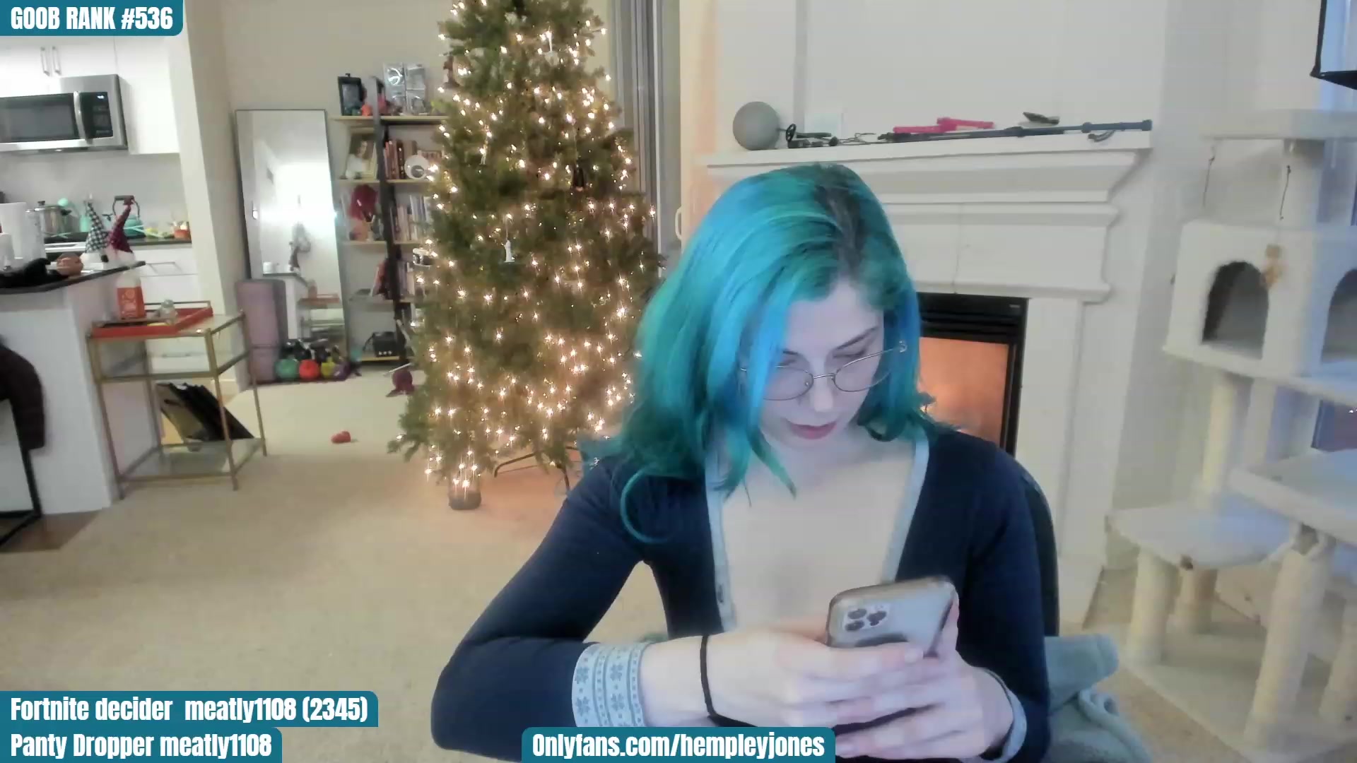 Gallery image thumbnail from DeckyourBalls's myfreecams stream on, 12/02/2022, 24:36 image 15 of 20