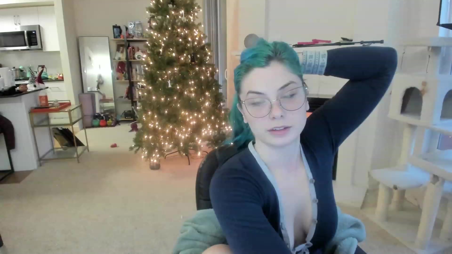 Gallery image thumbnail from DeckyourBalls's myfreecams stream on, 12/02/2022, 24:36 image 8 of 20