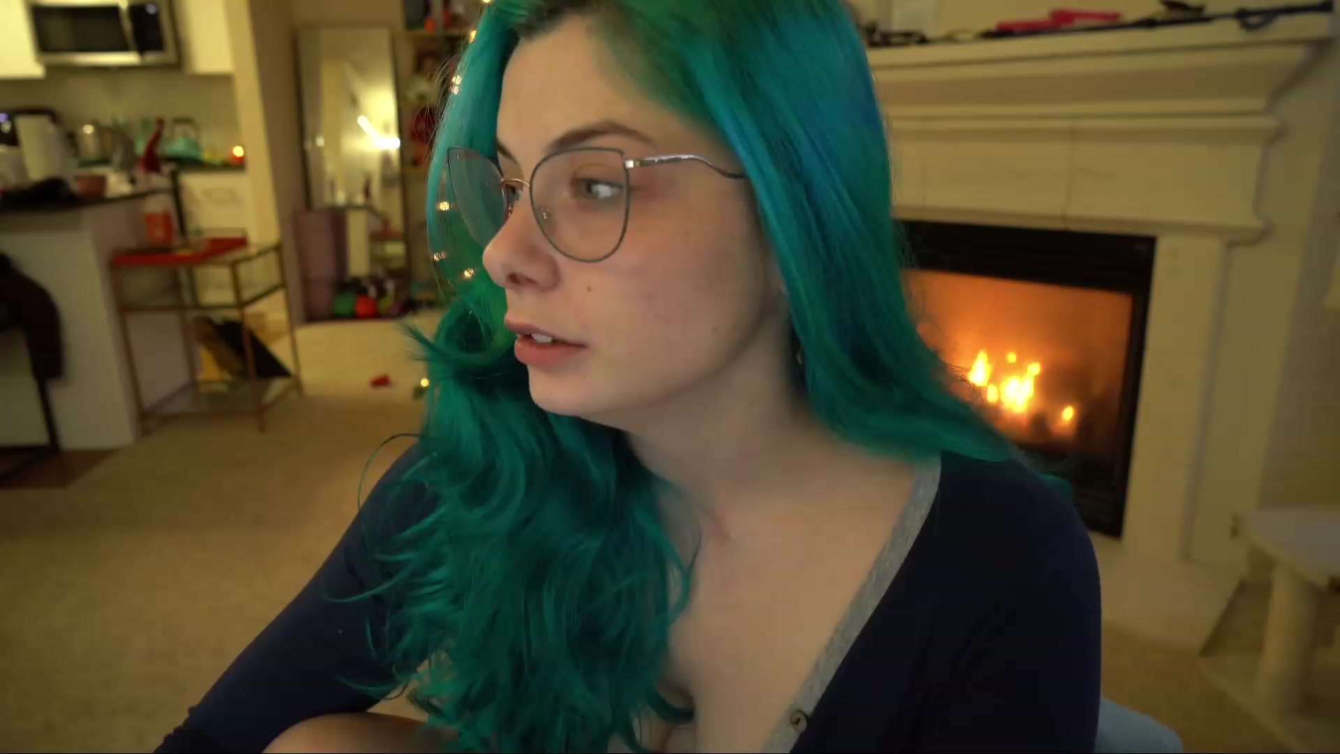 Gallery image thumbnail from DeckyourBalls's myfreecams stream on, 12/02/2022, 24:36 image 10 of 20