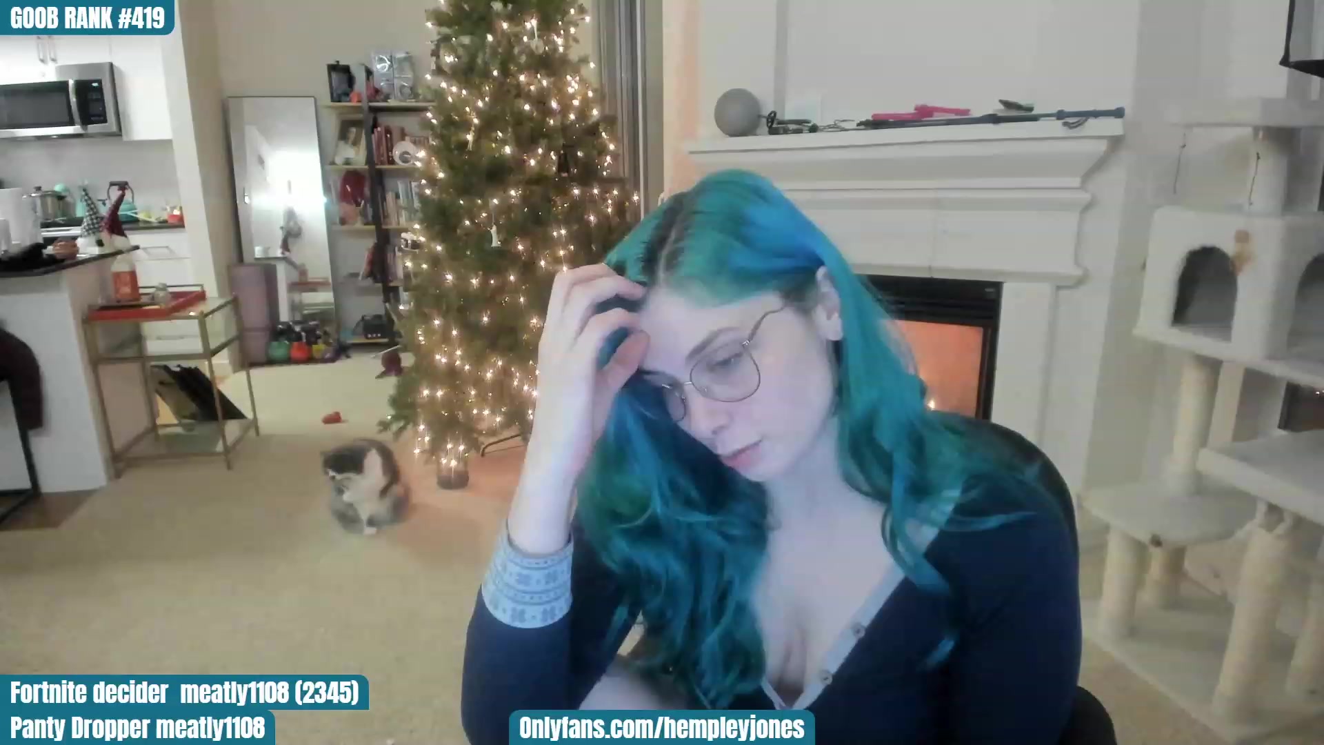 Gallery image thumbnail from DeckyourBalls's myfreecams stream on, 12/02/2022, 01:24 image 15 of 20