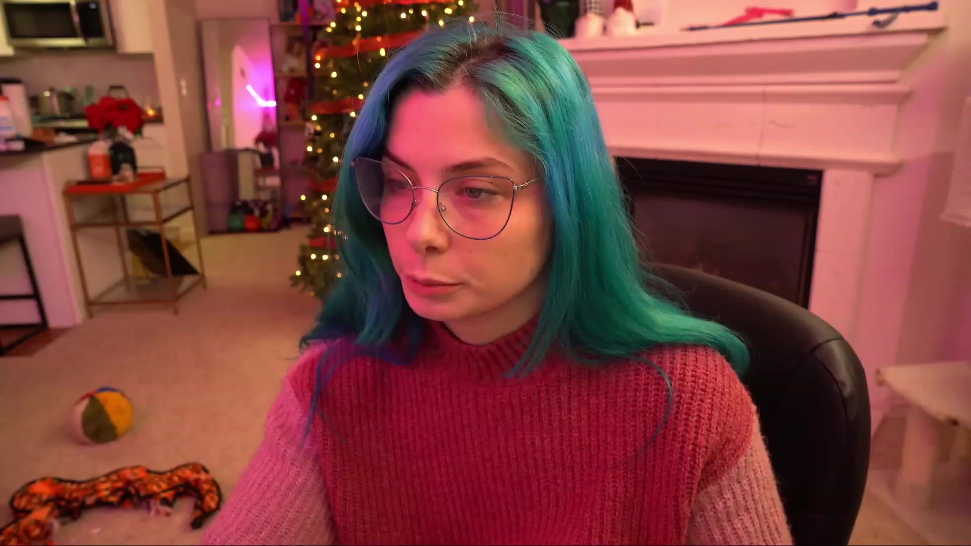 Gallery image thumbnail from DeckyourBalls's myfreecams stream on, 12/04/2022, 02:10 image 11 of 20