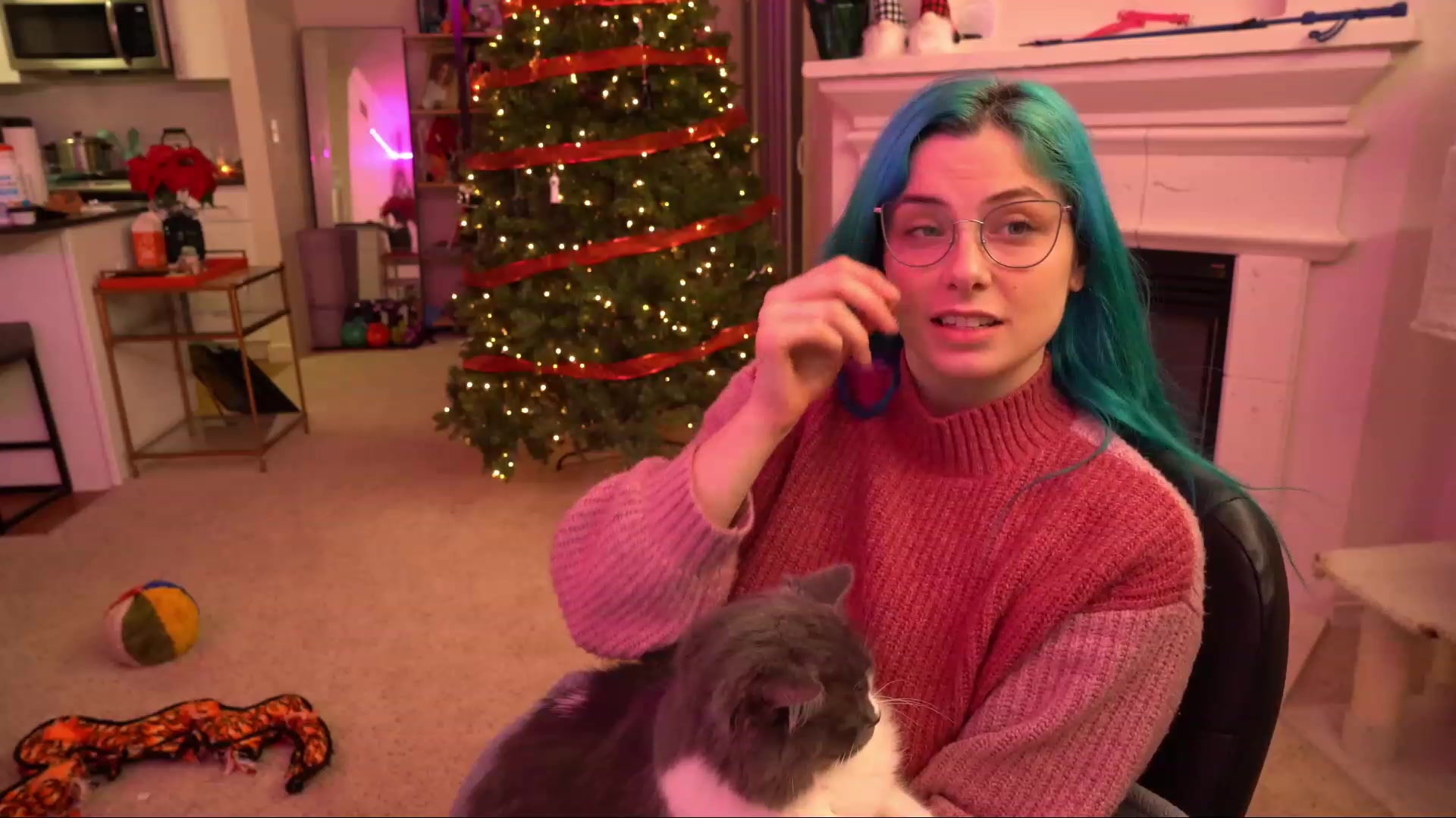 Gallery image thumbnail from DeckyourBalls's myfreecams stream on, 12/04/2022, 02:10 image 10 of 20