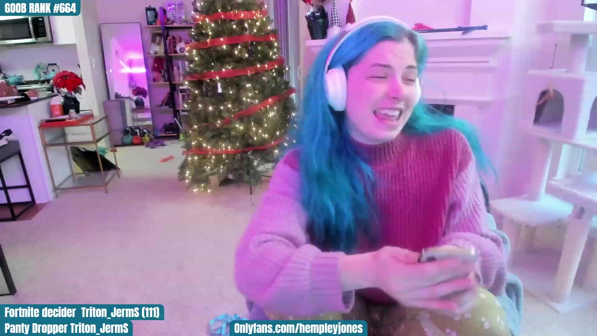 Gallery image thumbnail from DeckyourBalls's myfreecams stream on, 12/10/2022, 20:17 image 5 of 20