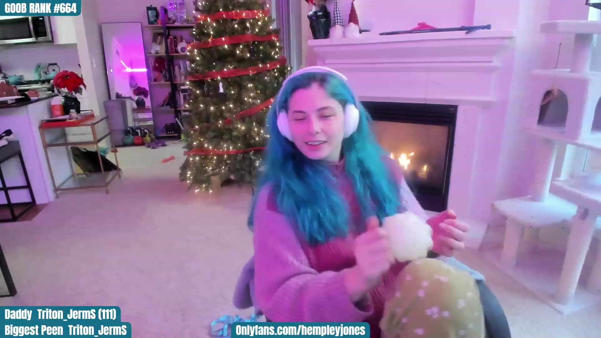Gallery image thumbnail from DeckyourBalls's myfreecams stream on, 12/10/2022, 20:17 image 9 of 20