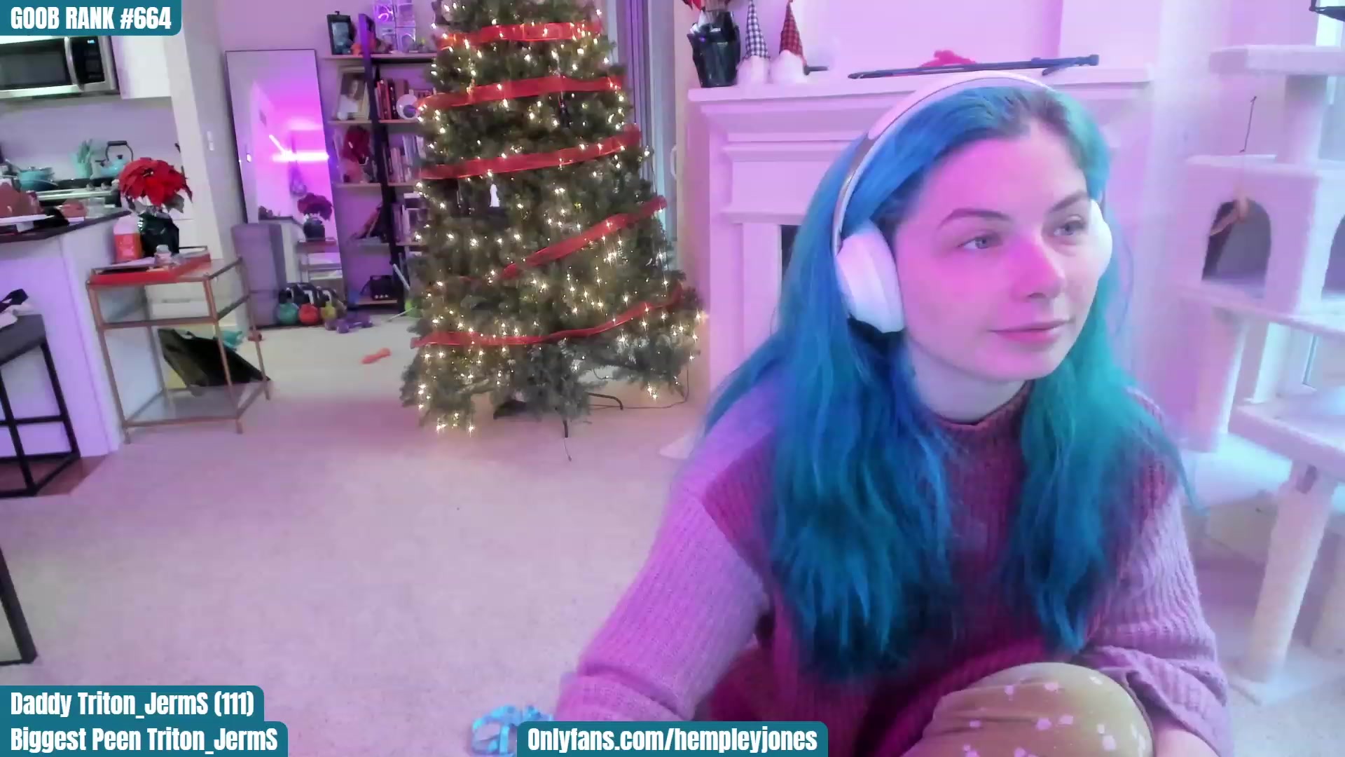 Gallery image thumbnail from DeckyourBalls's myfreecams stream on, 12/10/2022, 20:17 image 7 of 20