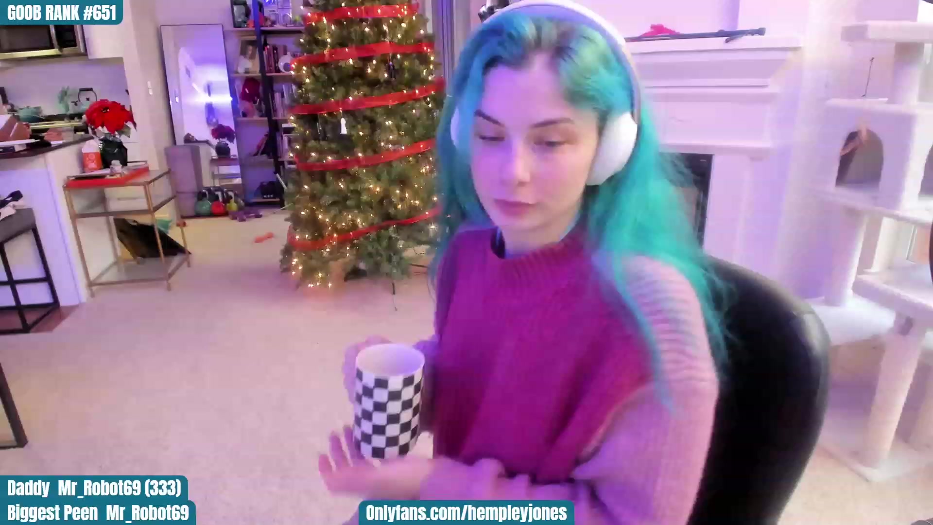 Gallery image thumbnail from DeckyourBalls's myfreecams stream on, 12/10/2022, 20:55 image 14 of 20