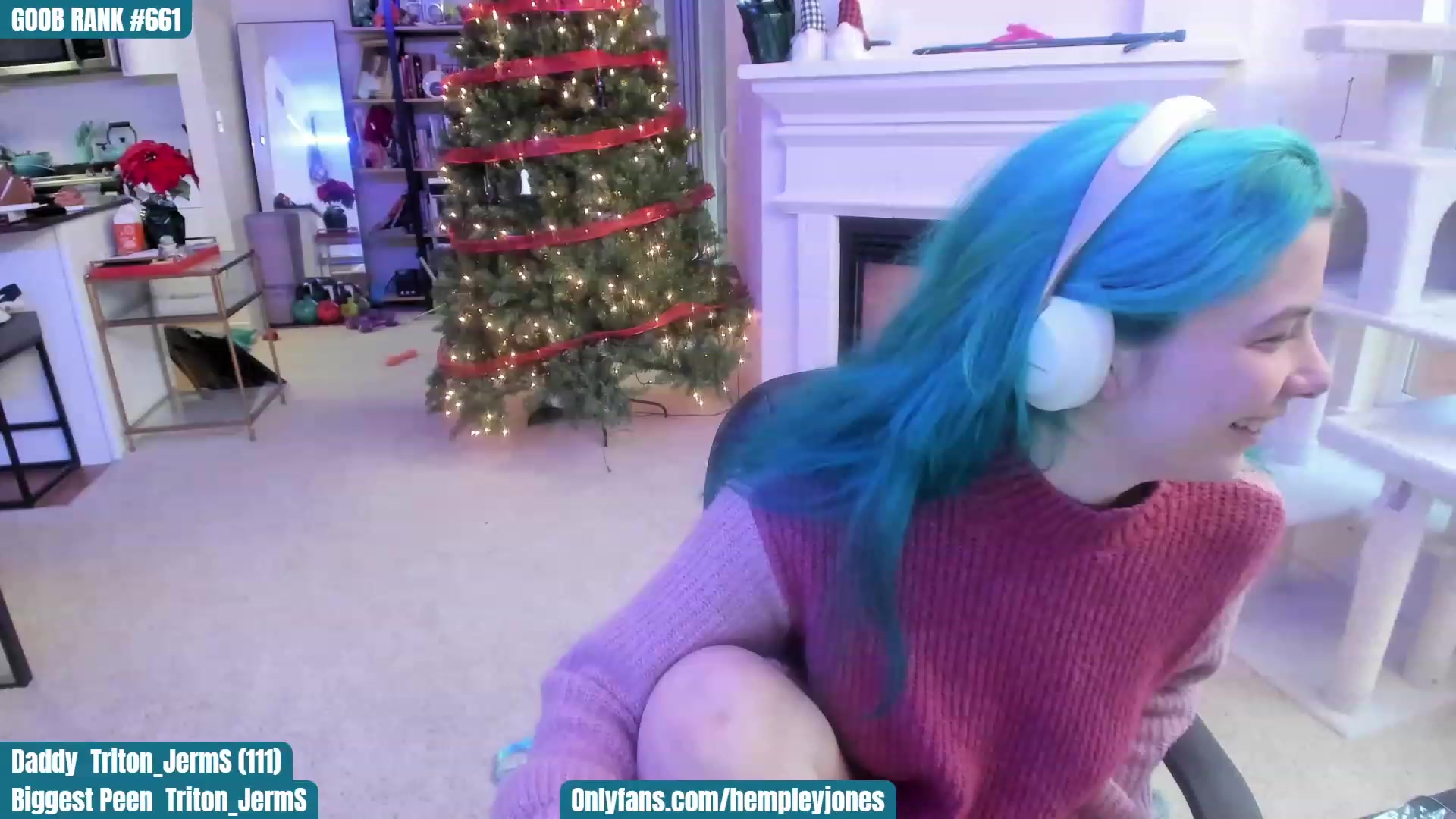 Gallery image thumbnail from DeckyourBalls's myfreecams stream on, 12/10/2022, 20:55 image 4 of 20