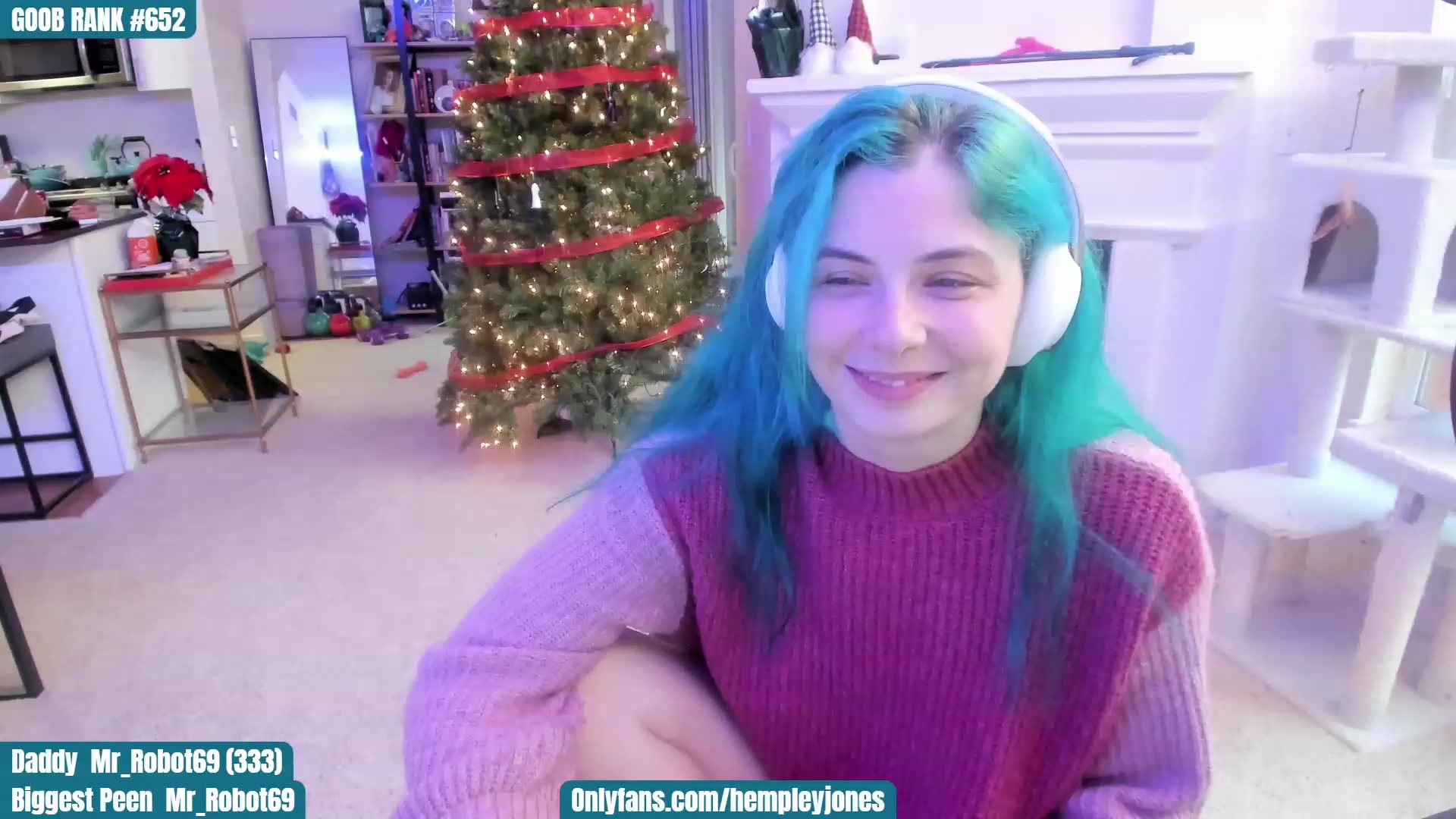Gallery image thumbnail from DeckyourBalls's myfreecams stream on, 12/10/2022, 20:55 image 19 of 20