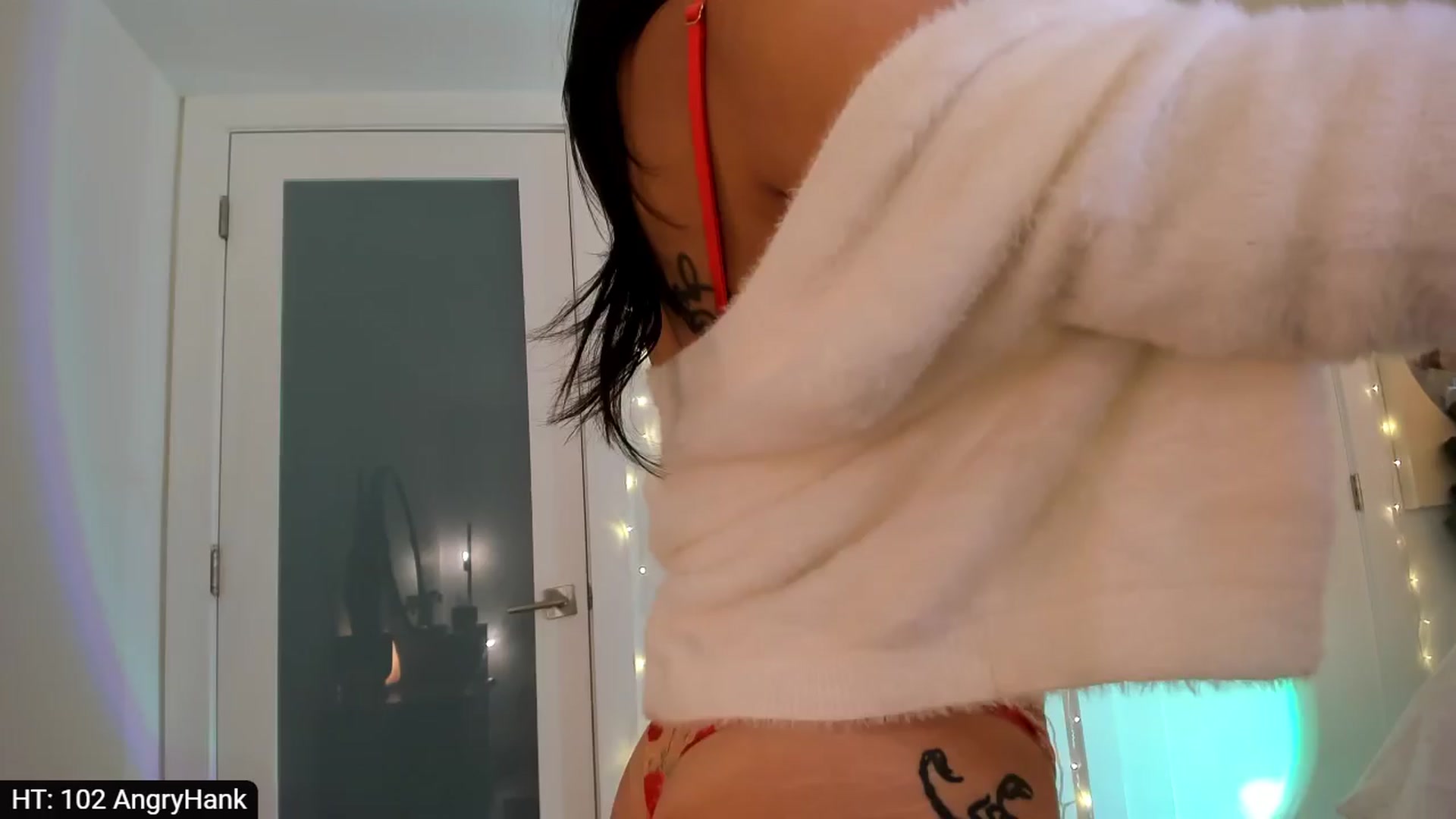 Gallery image thumbnail from Dee9Years's myfreecams stream on, 04/04/2024, 21:19 image 11 of 20