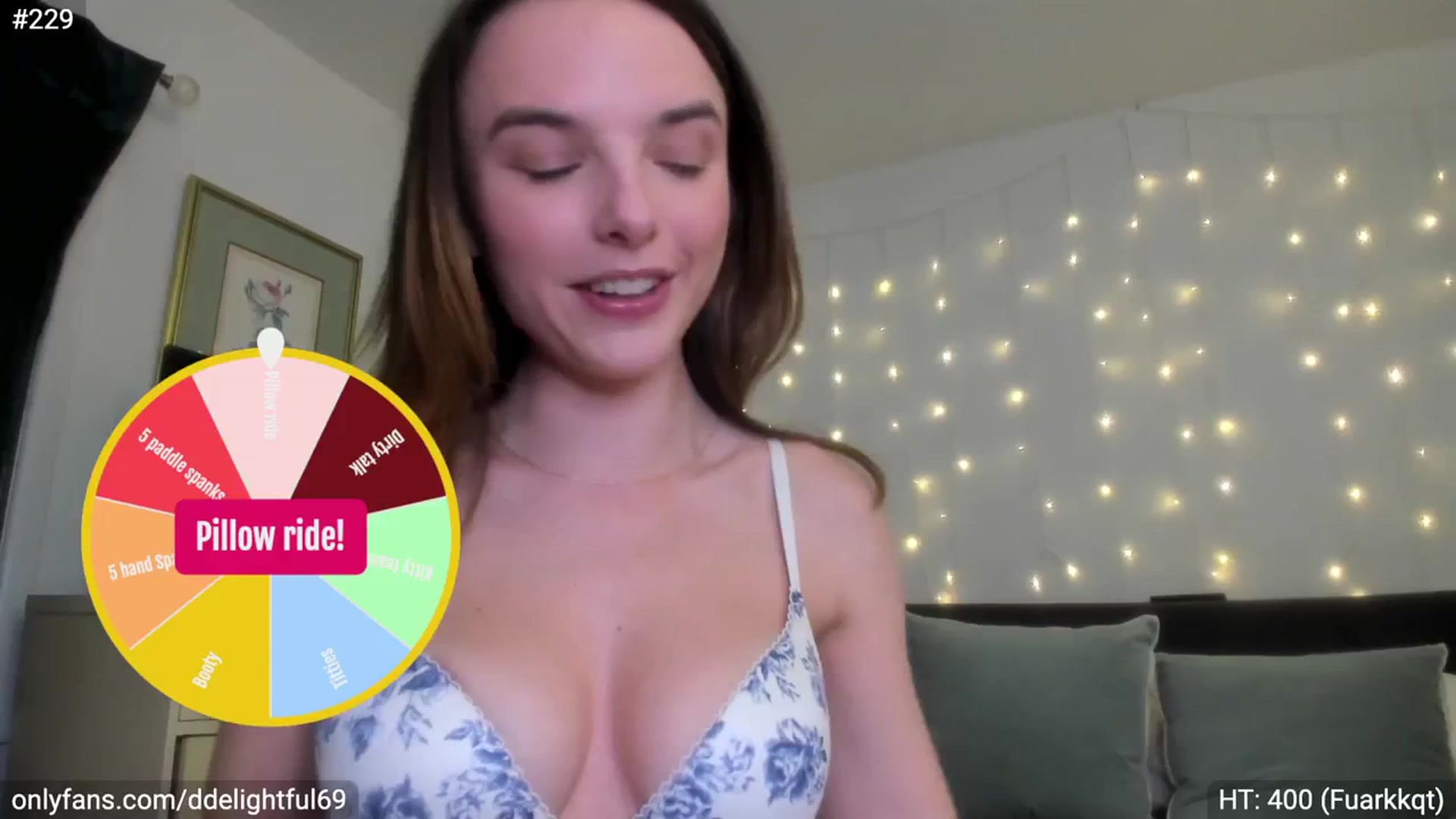 Gallery image thumbnail from DeeLightful's myfreecams stream on, 03/13/2024, 04:33 image 16 of 20