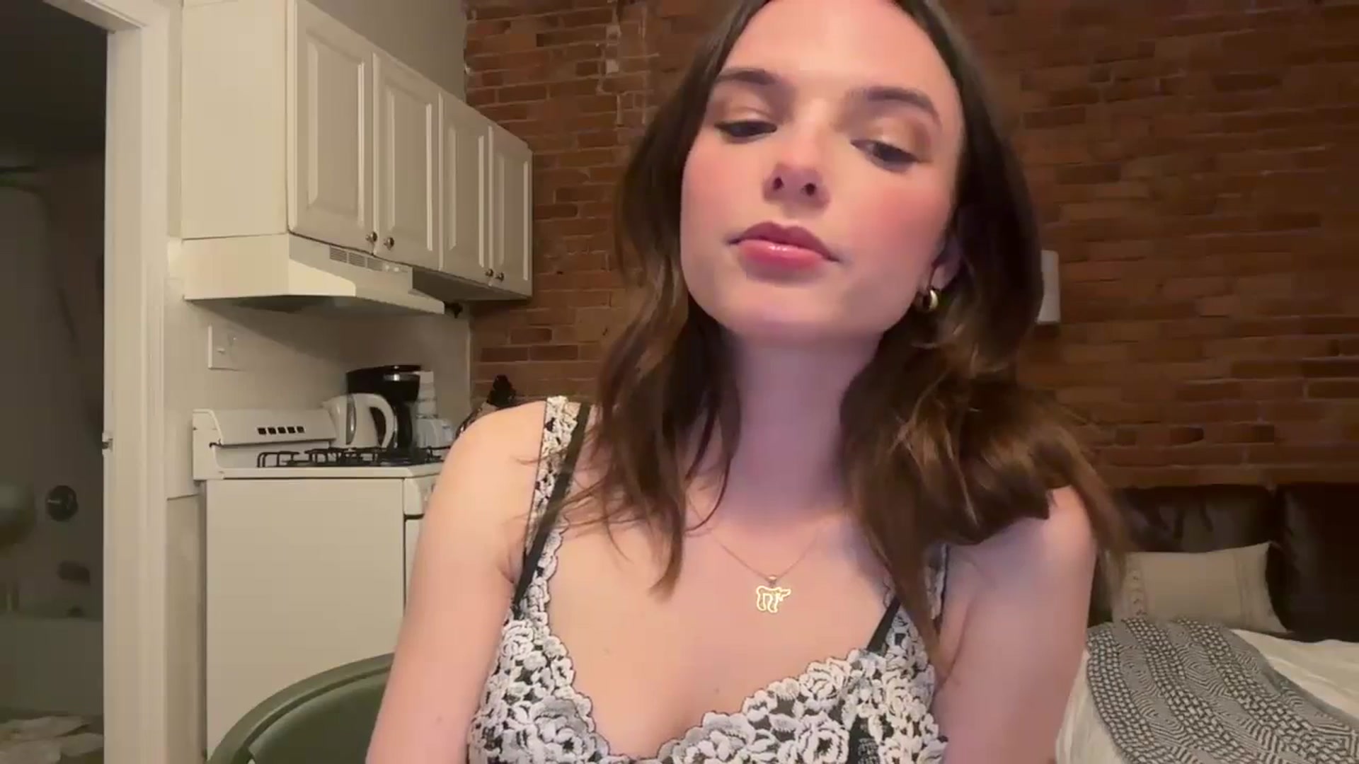 Gallery image thumbnail from DeeLightful's myfreecams stream on, 04/27/2024, 04:28 image 7 of 20