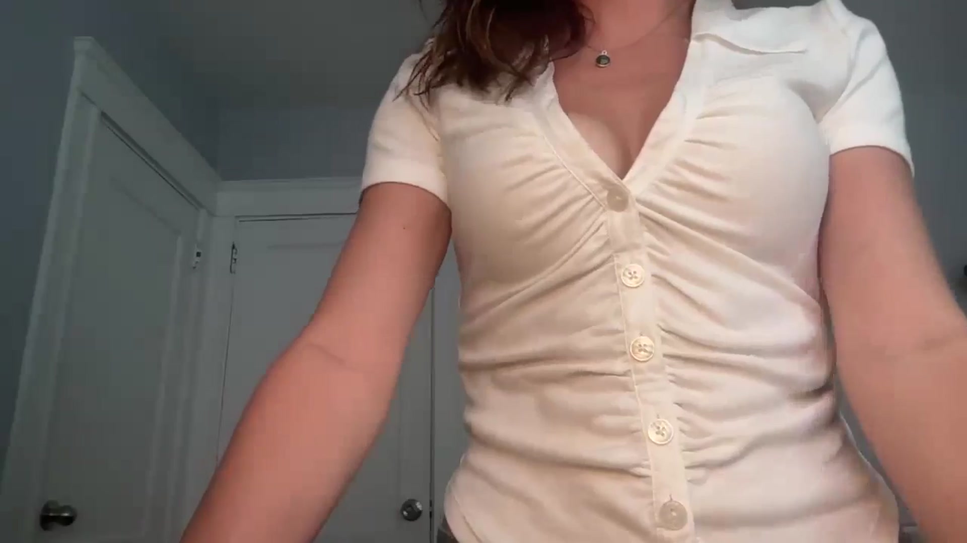 Gallery image thumbnail from DeeLightful's myfreecams stream on, 06/06/2024, 21:30 image 19 of 20