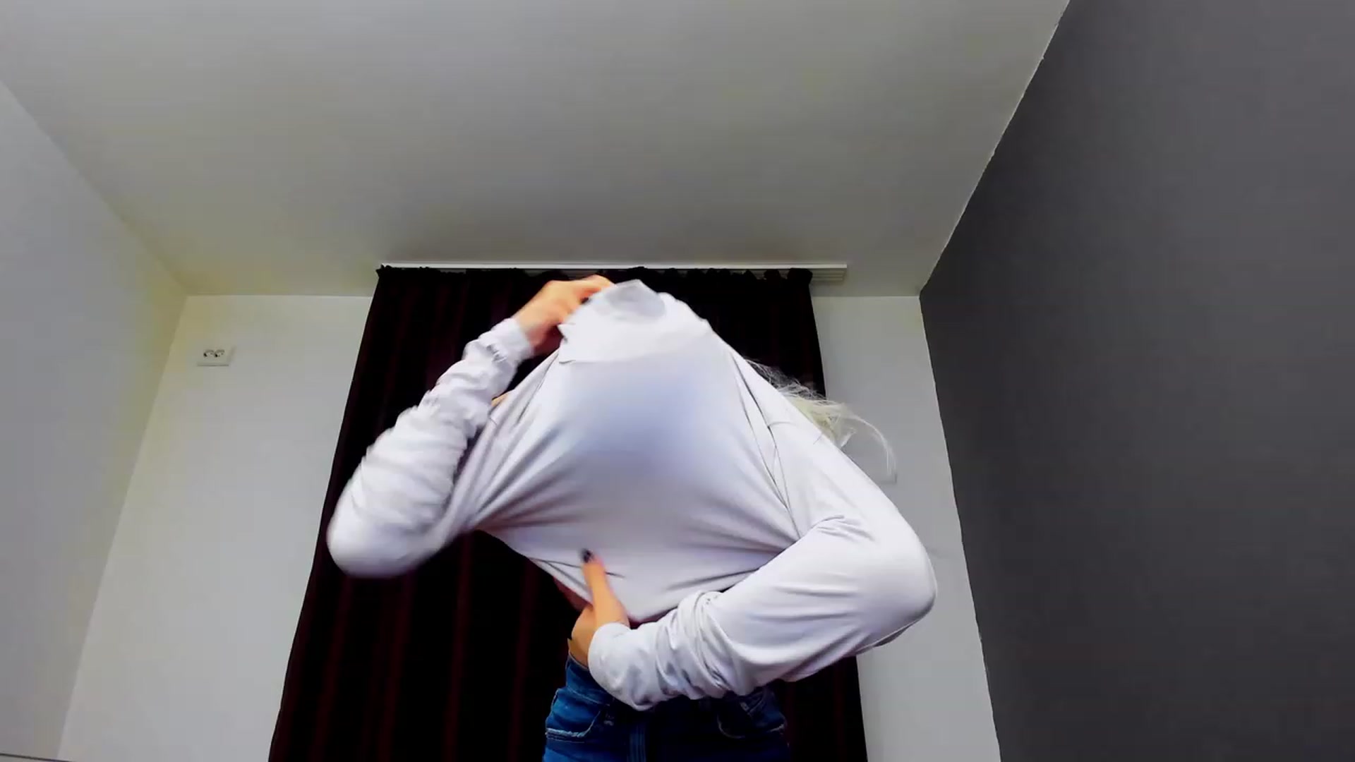 Gallery image thumbnail from DeeaHot99's myfreecams stream on, 12/07/2022, 02:22 image 18 of 20