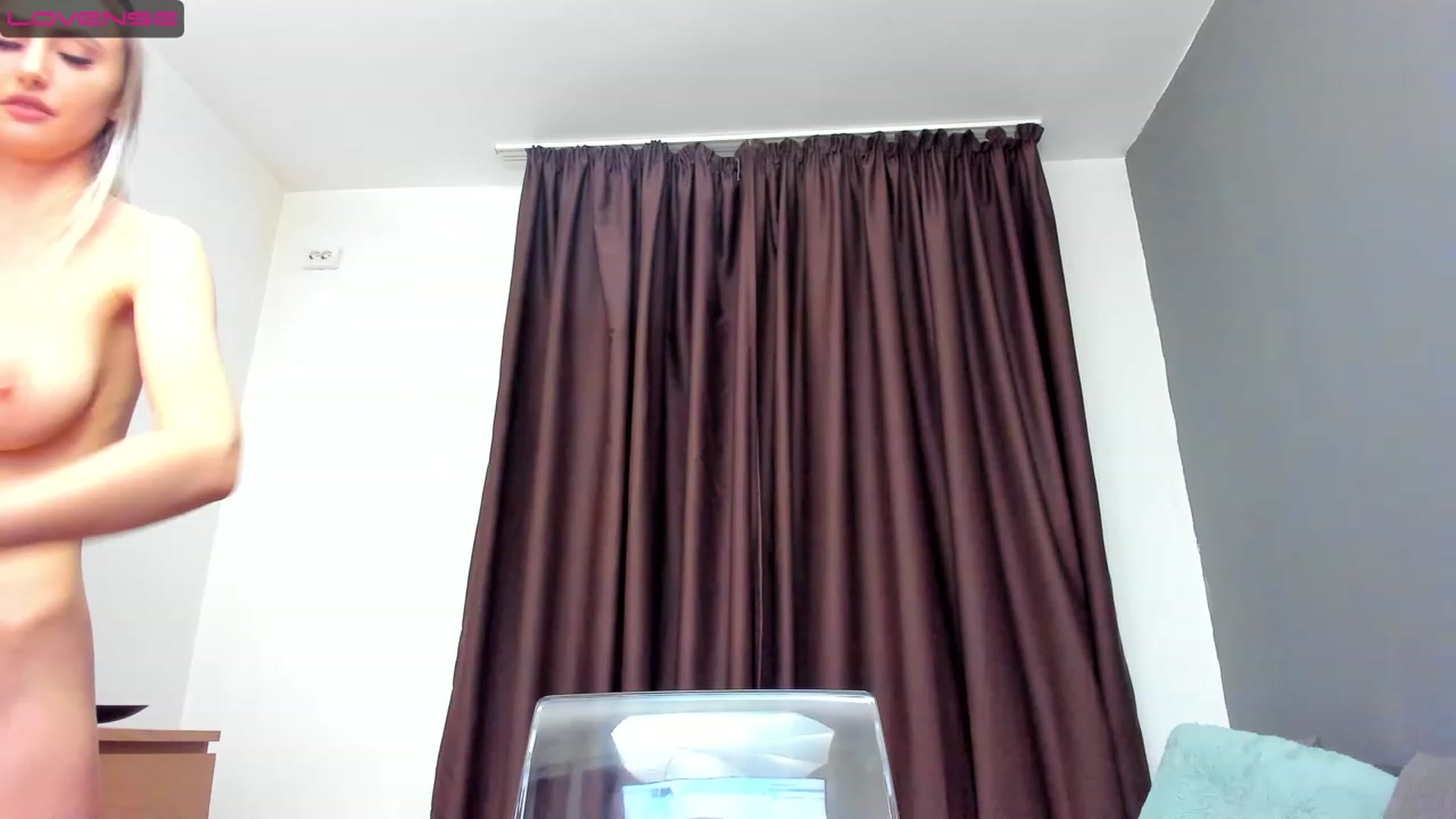 Gallery image thumbnail from DeeaHot99's myfreecams stream on, 12/30/2022, 02:30 image 3 of 20