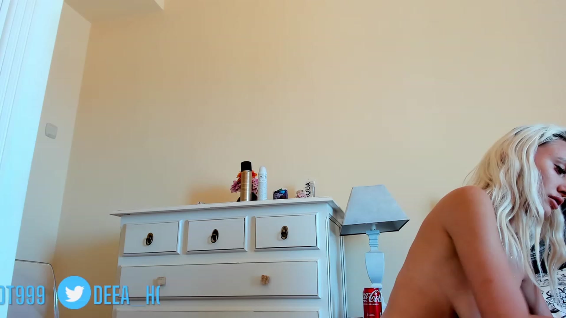Gallery image thumbnail from DeeaHot99's myfreecams stream on, 08/03/2023, 14:14 image 2 of 20