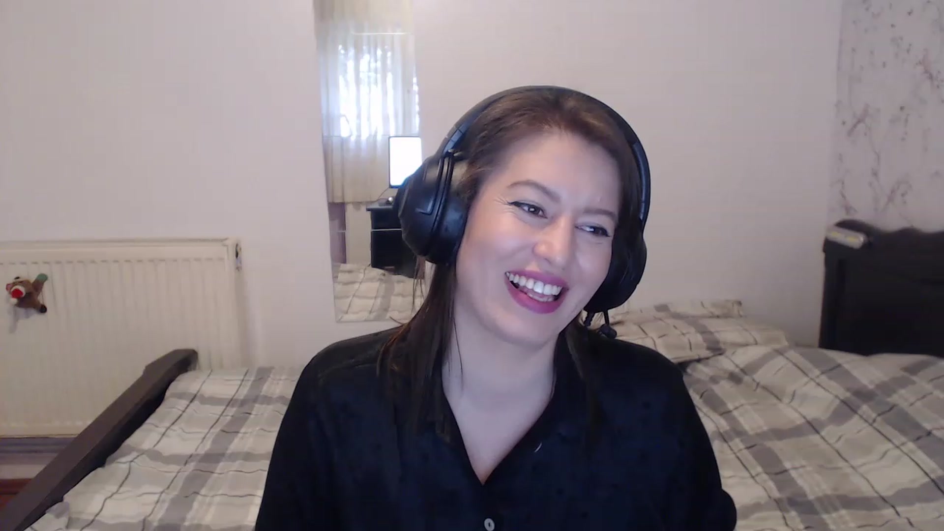 Gallery image thumbnail from Deeaadeea's myfreecams stream on, 02/19/2023, 13:13 image 5 of 20