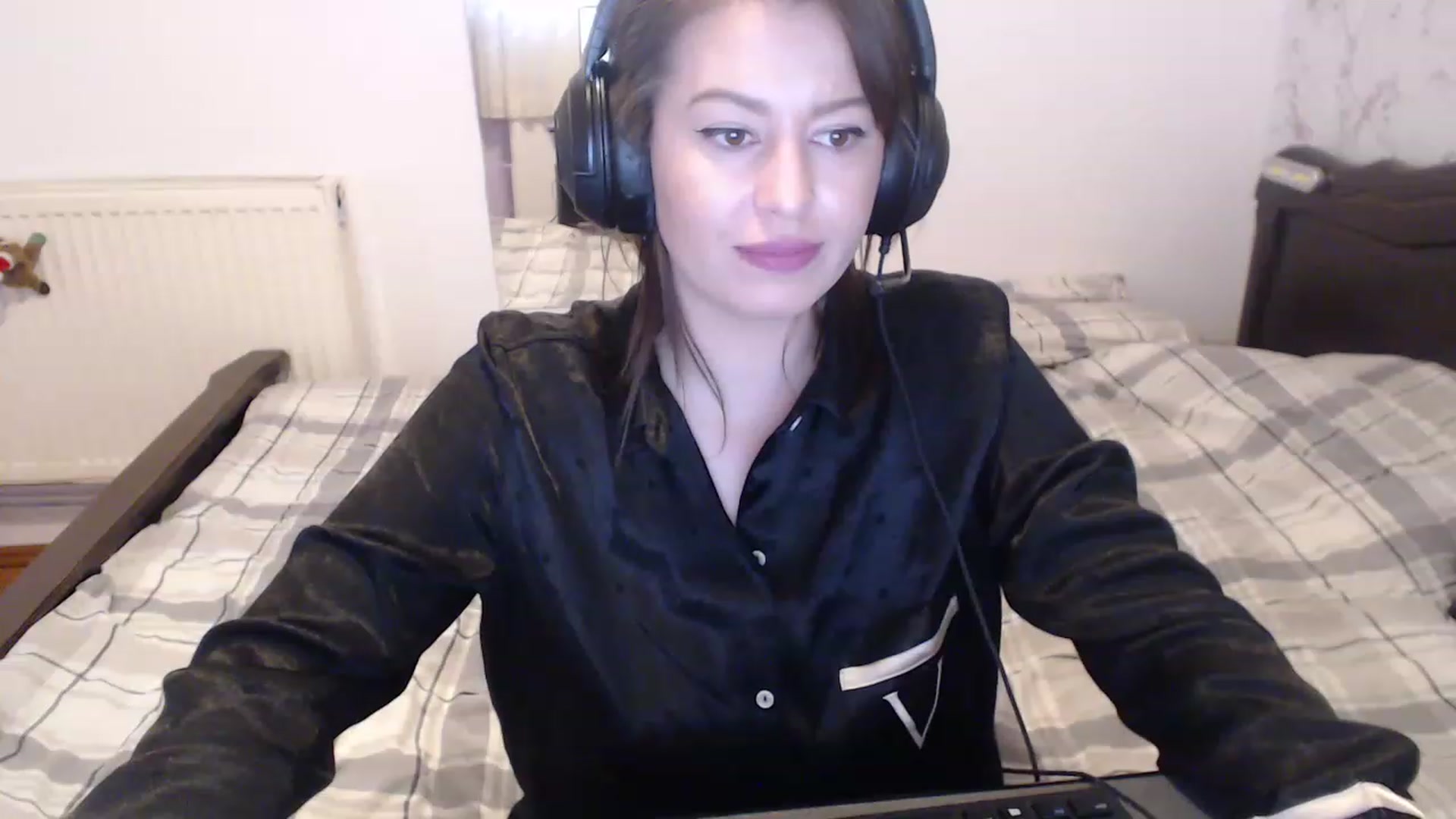Gallery image thumbnail from Deeaadeea's myfreecams stream on, 02/19/2023, 13:13 image 15 of 20