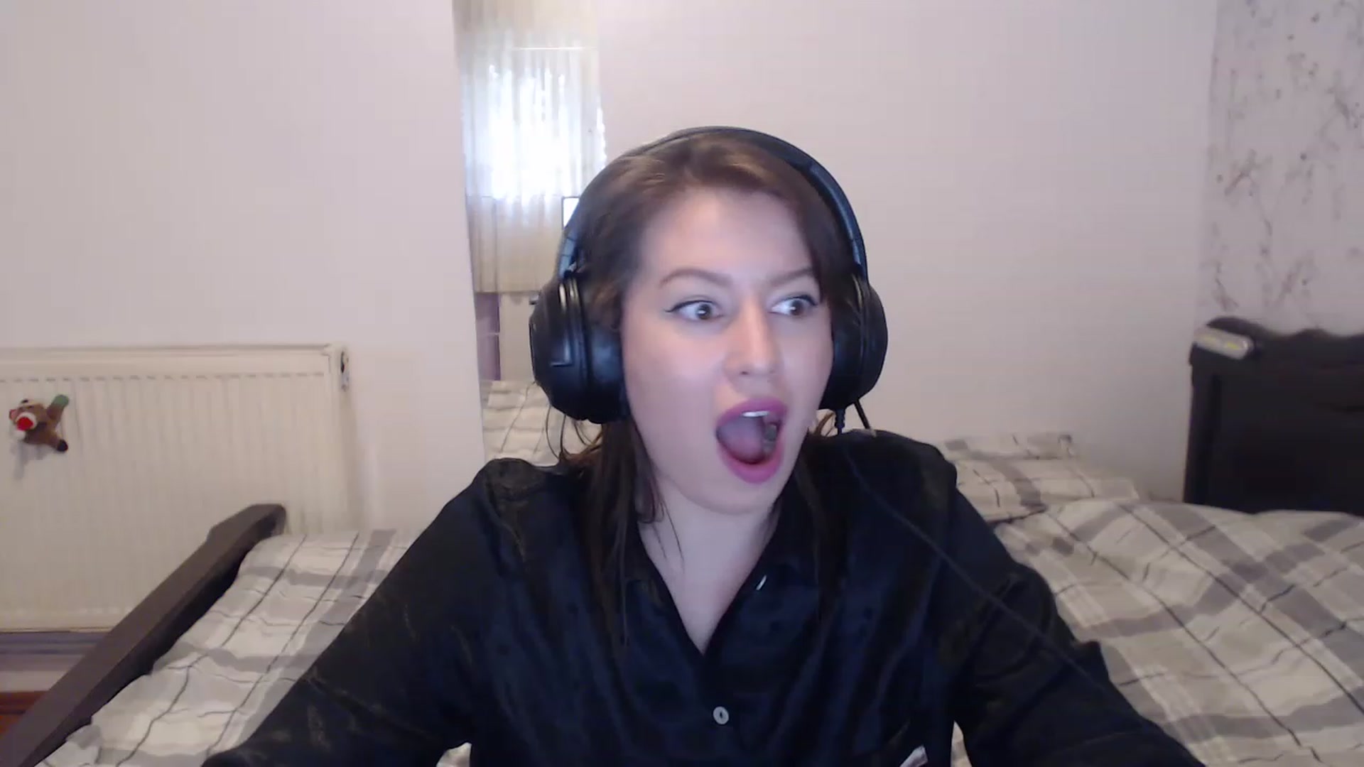 Gallery image thumbnail from Deeaadeea's myfreecams stream on, 02/19/2023, 13:13 image 4 of 20