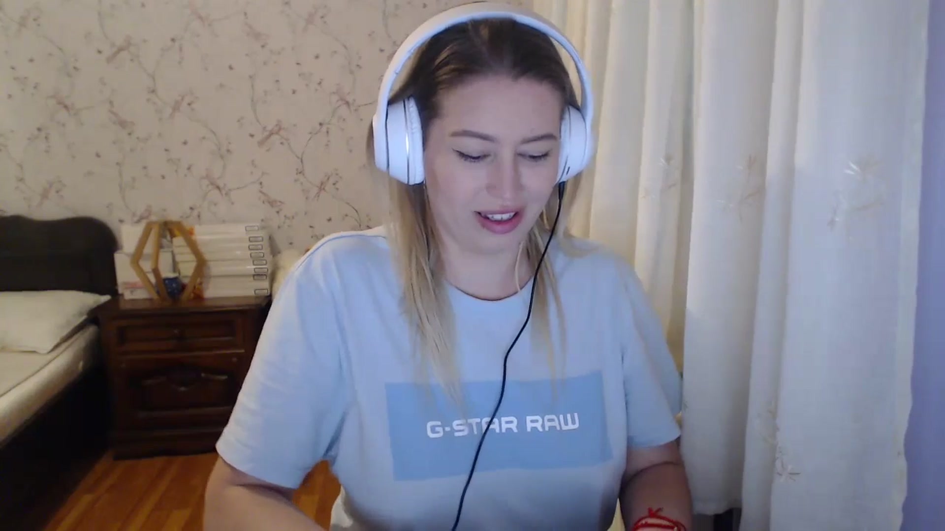 Gallery image thumbnail from Deeaadeea's myfreecams stream on, 04/25/2024, 13:01 image 8 of 20