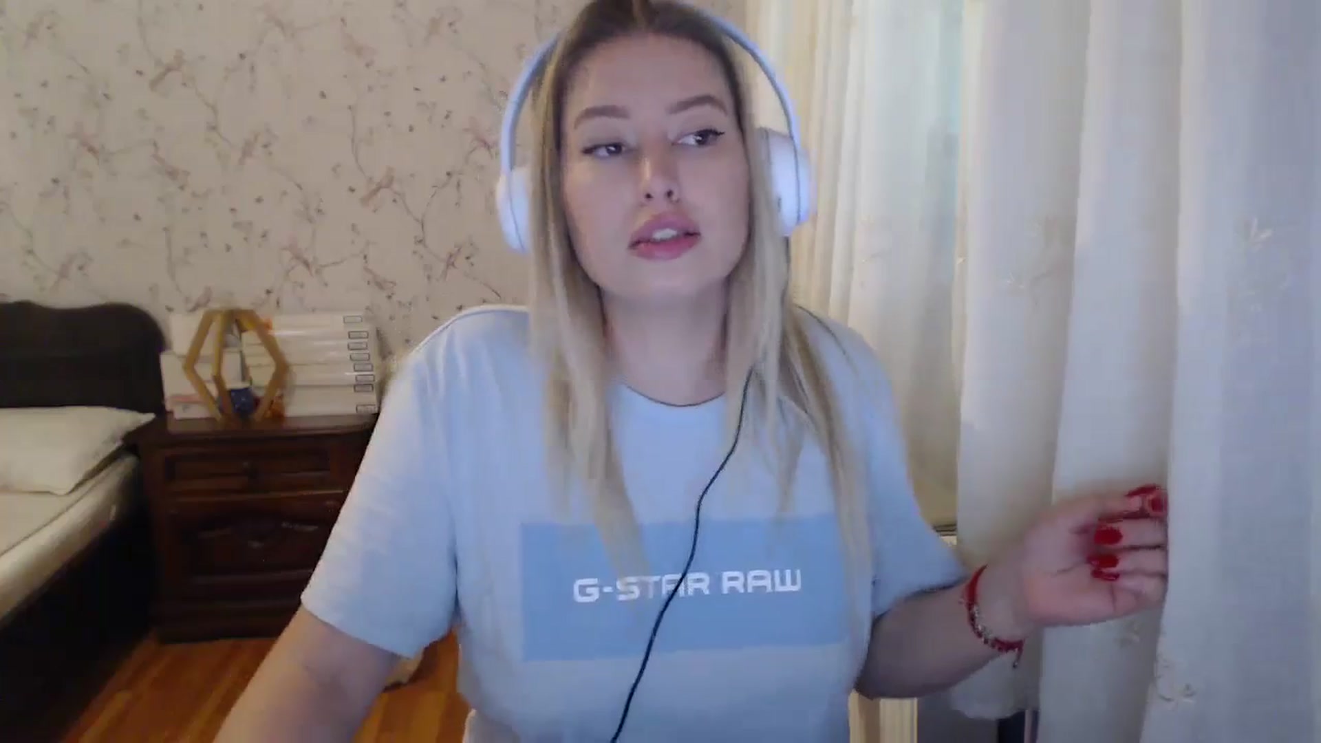 Gallery image thumbnail from Deeaadeea's myfreecams stream on, 04/25/2024, 13:01 image 13 of 20