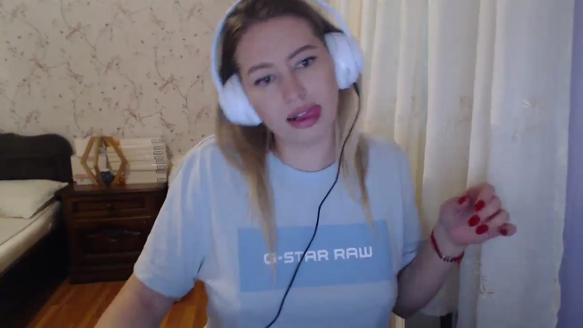 Gallery image thumbnail from Deeaadeea's myfreecams stream on, 04/25/2024, 13:01 image 6 of 20