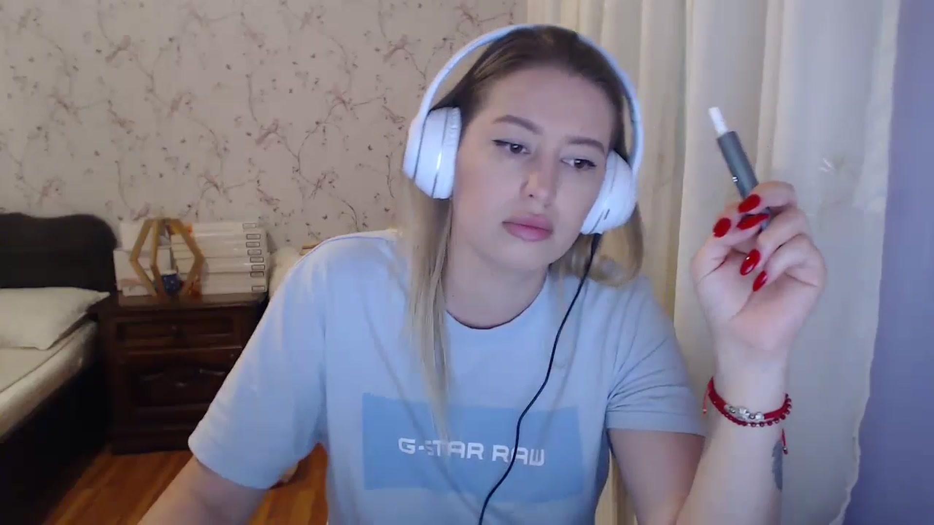 Gallery image thumbnail from Deeaadeea's myfreecams stream on, 04/25/2024, 13:01 image 3 of 20