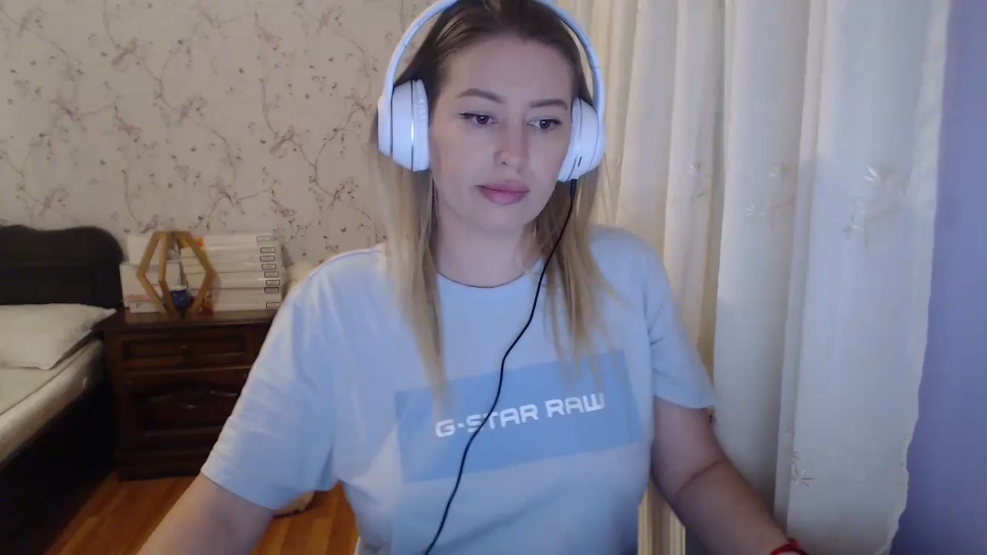 Gallery image thumbnail from Deeaadeea's myfreecams stream on, 04/25/2024, 13:01 image 2 of 20