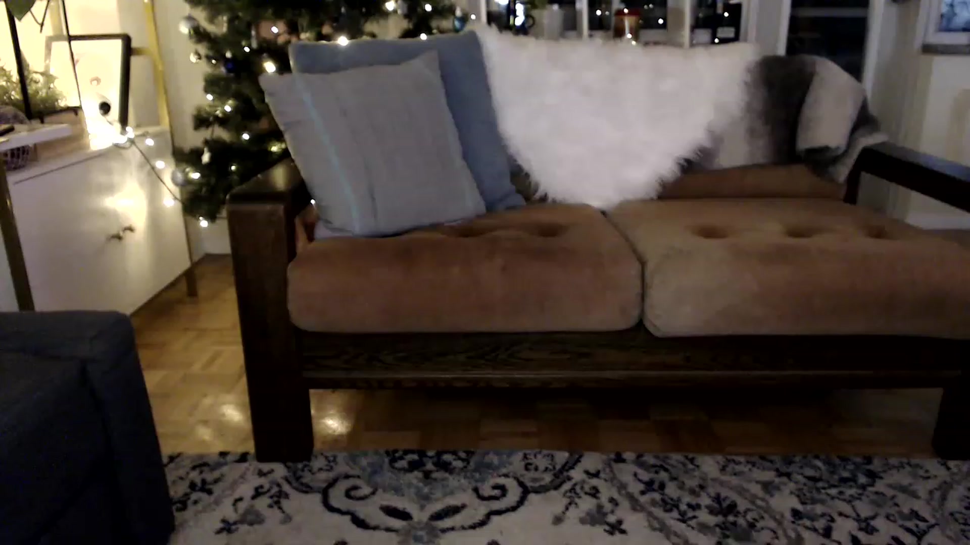 Gallery image thumbnail from Deeazepam's myfreecams stream on, 12/03/2022, 01:53 image 3 of 20