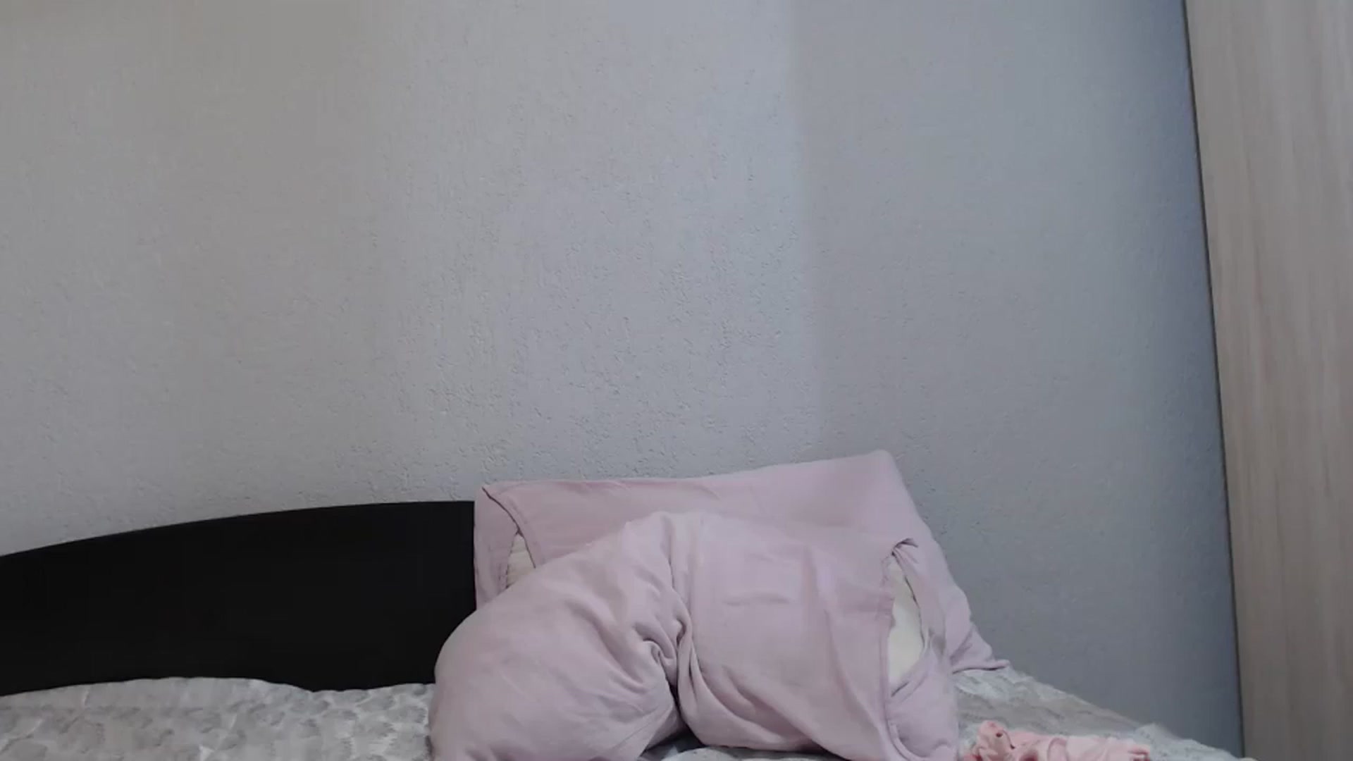 Gallery image thumbnail from Deeelicious's myfreecams stream on, 11/19/2023, 13:32 image 12 of 20