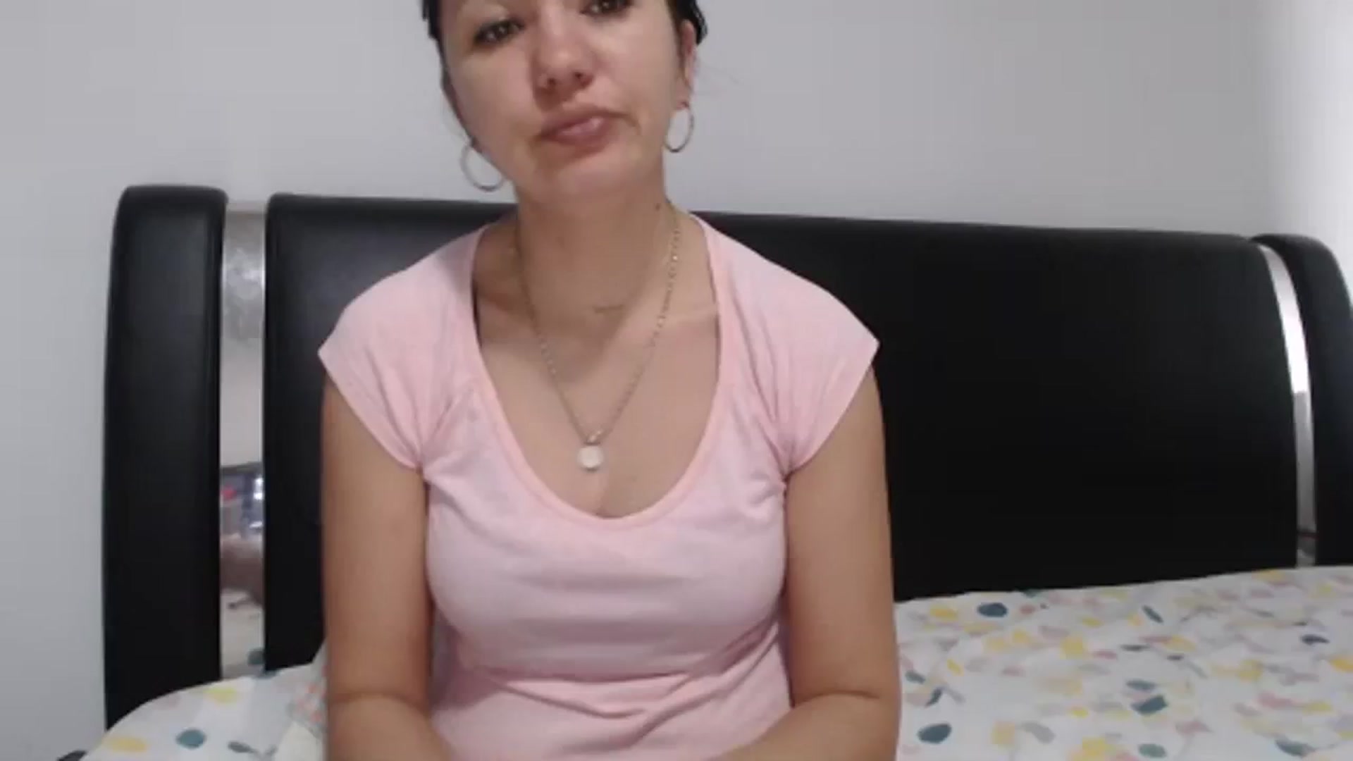 Gallery image thumbnail from Deeelicious's myfreecams stream on, 03/12/2024, 14:35 image 16 of 20