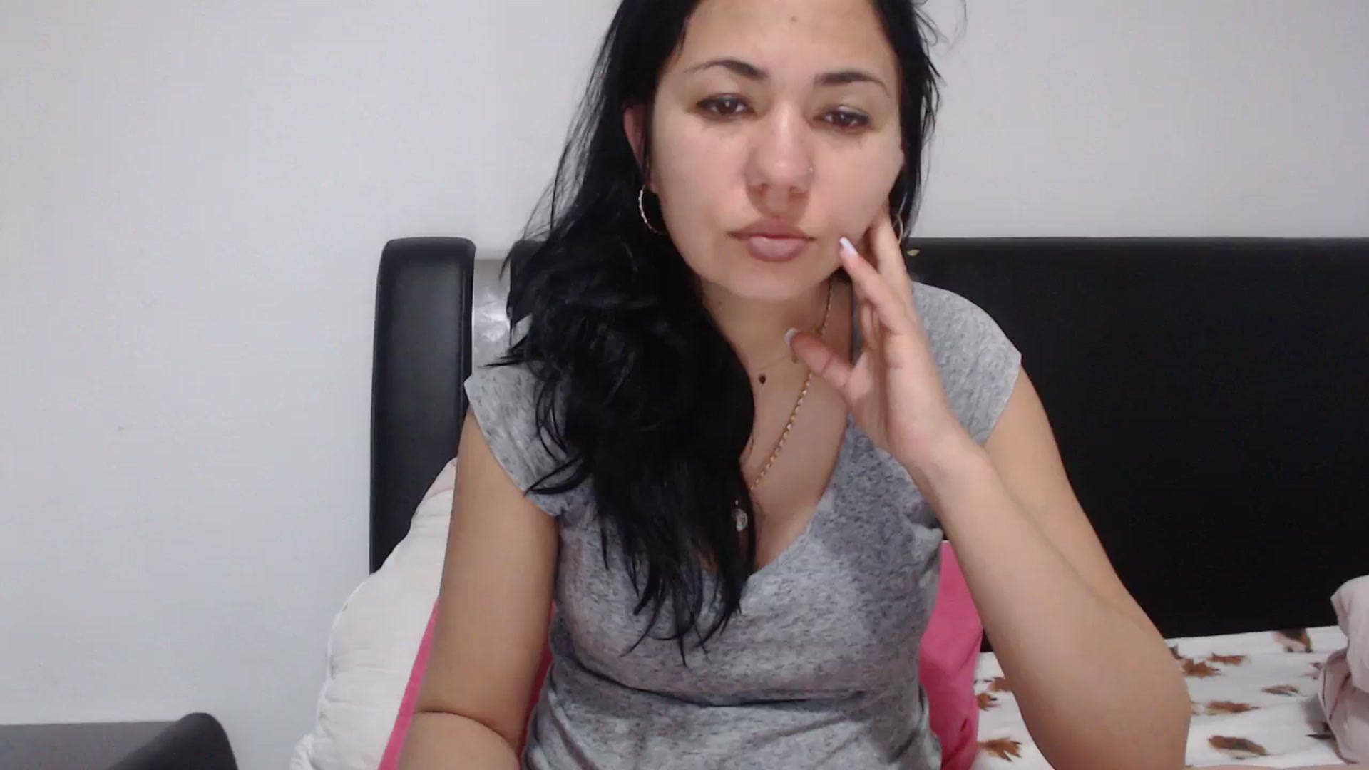 Gallery image thumbnail from Deeelicious's myfreecams stream on, 03/19/2024, 13:15 image 6 of 20