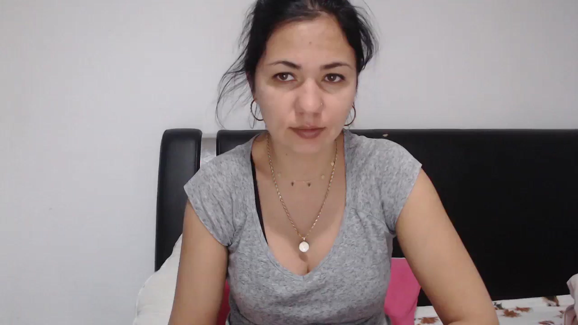 Gallery image thumbnail from Deeelicious's myfreecams stream on, 03/19/2024, 13:15 image 4 of 20