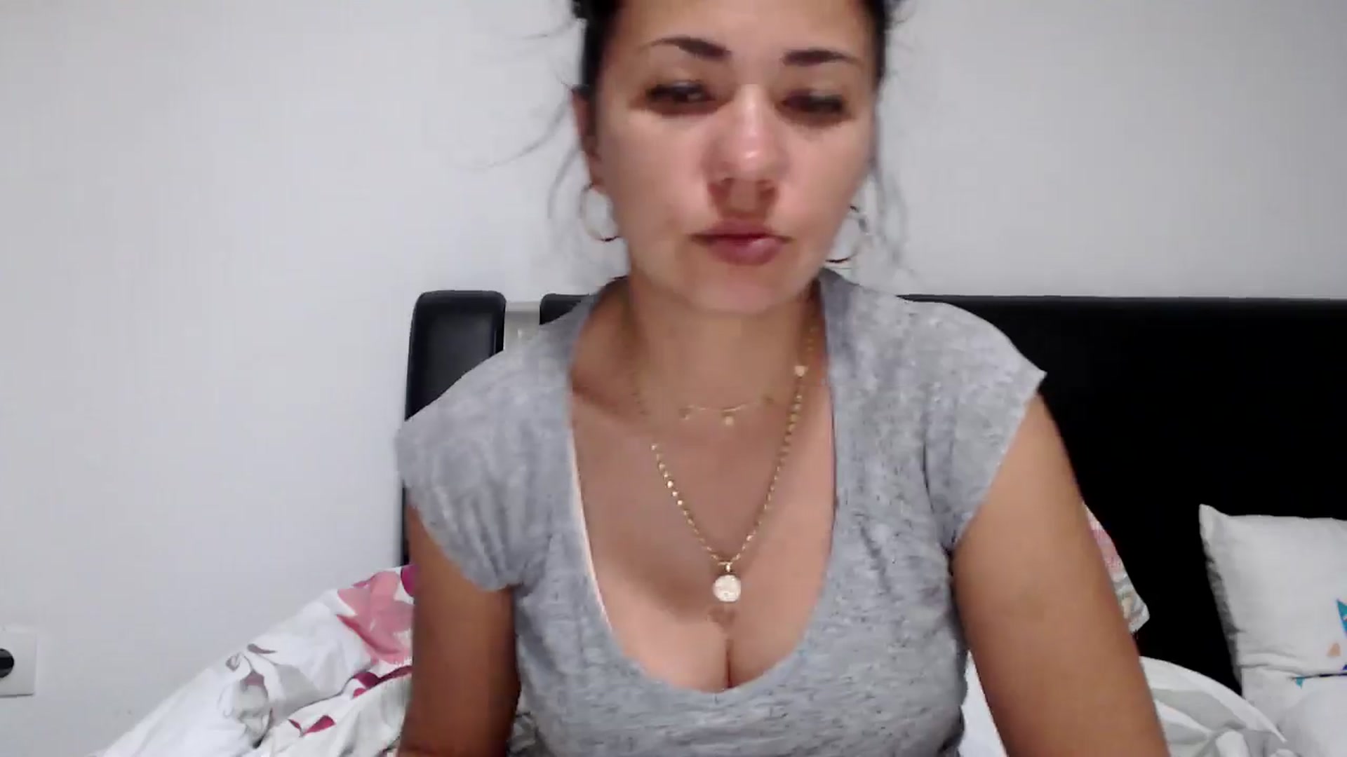 Gallery image thumbnail from Deeelicious's myfreecams stream on, 05/31/2024, 21:45 image 13 of 20