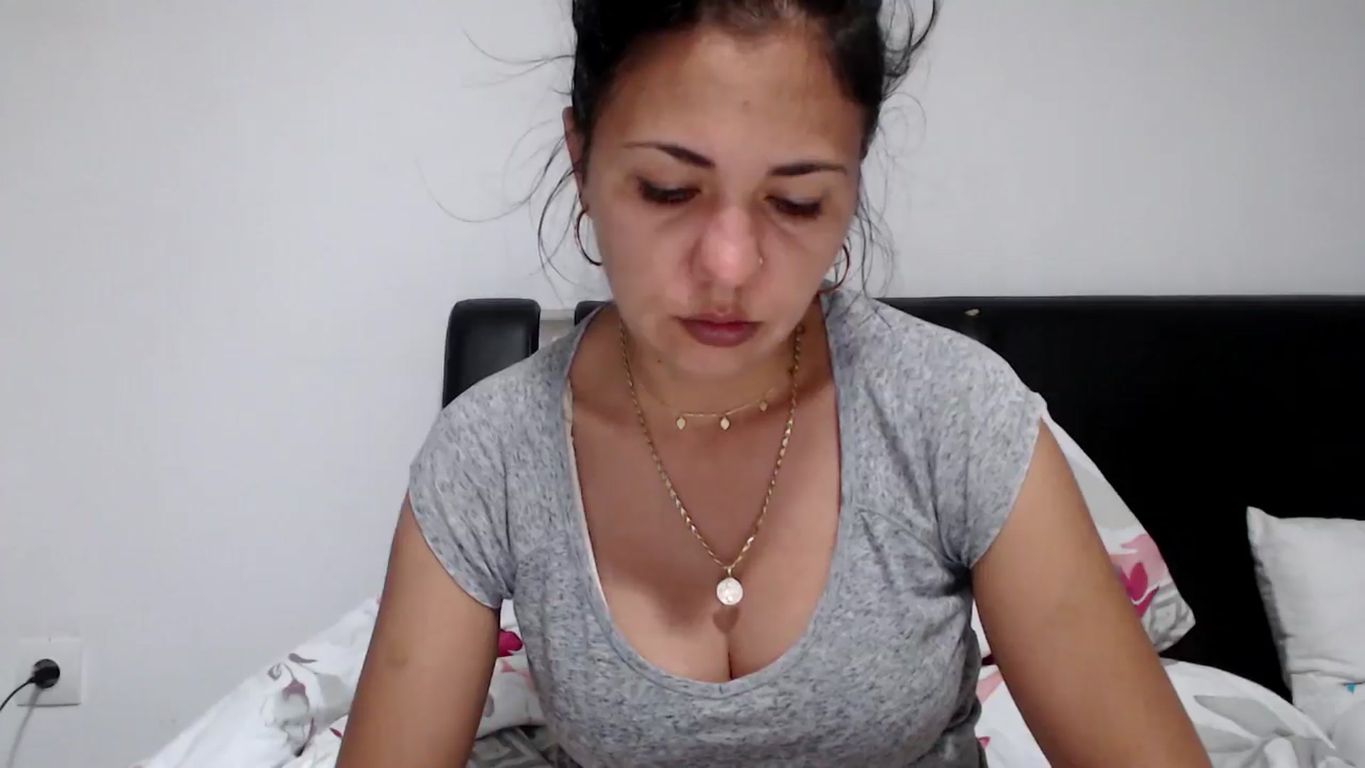 Gallery image thumbnail from Deeelicious's myfreecams stream on, 05/31/2024, 21:45 image 9 of 20