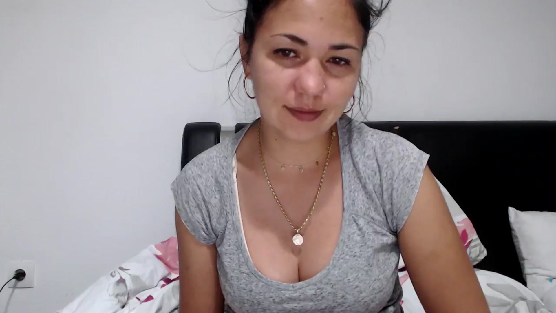 Gallery image thumbnail from Deeelicious's myfreecams stream on, 05/31/2024, 21:45 image 8 of 20