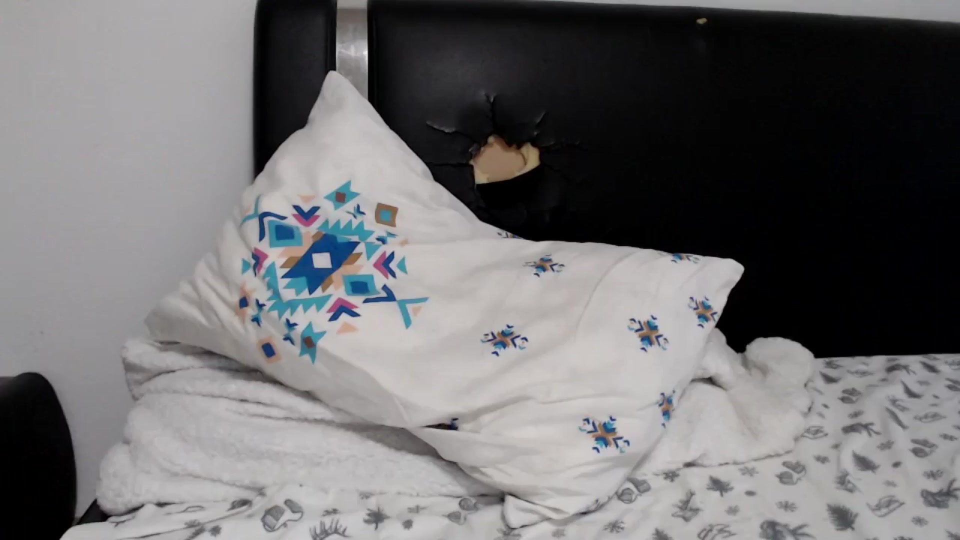 Gallery image thumbnail from Deeelicious's myfreecams stream on, 07/06/2024, 12:36 image 2 of 20