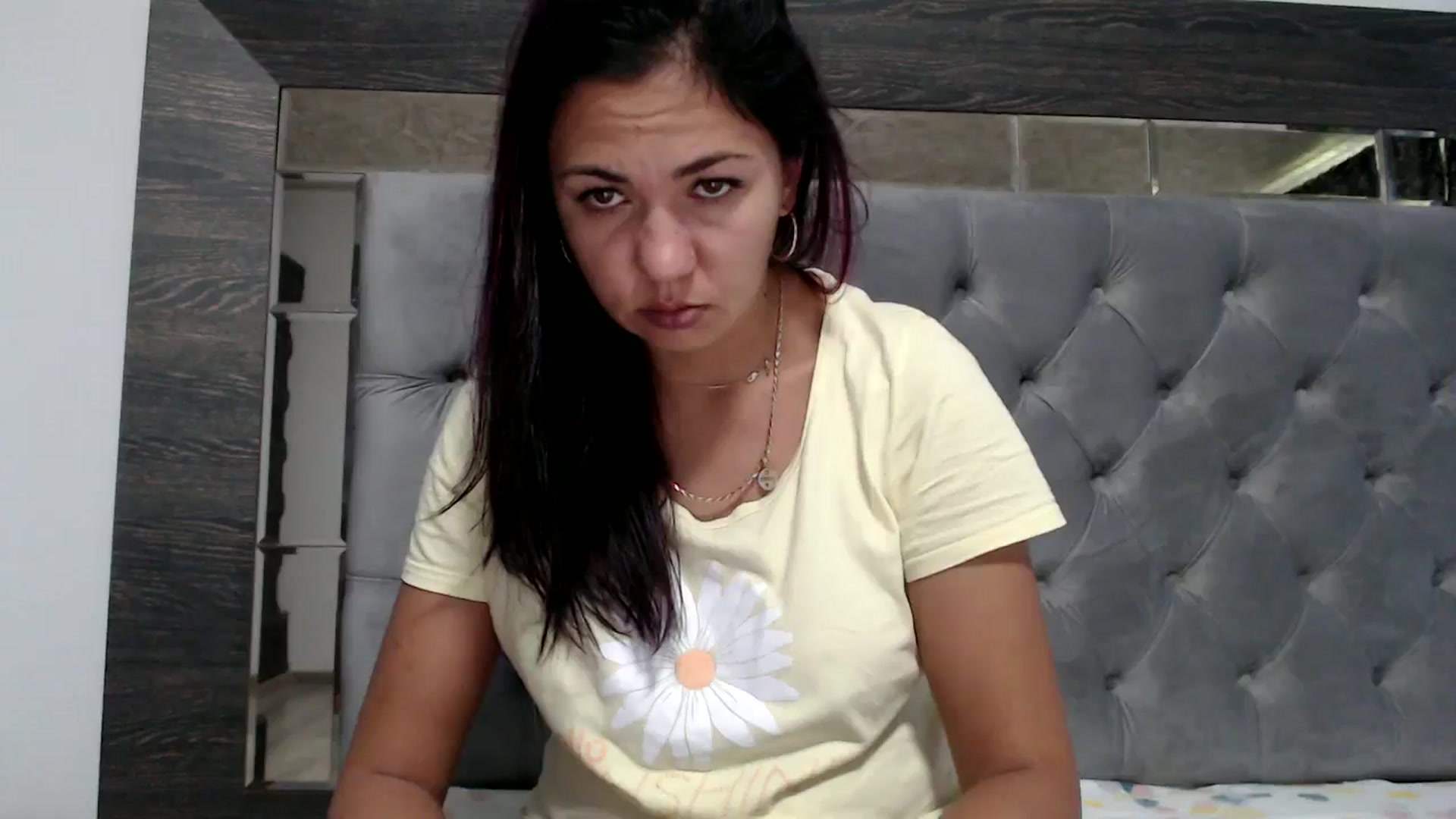 Gallery image thumbnail from Deeelicious's myfreecams stream on, 10/15/2024, 12:38 image 18 of 20