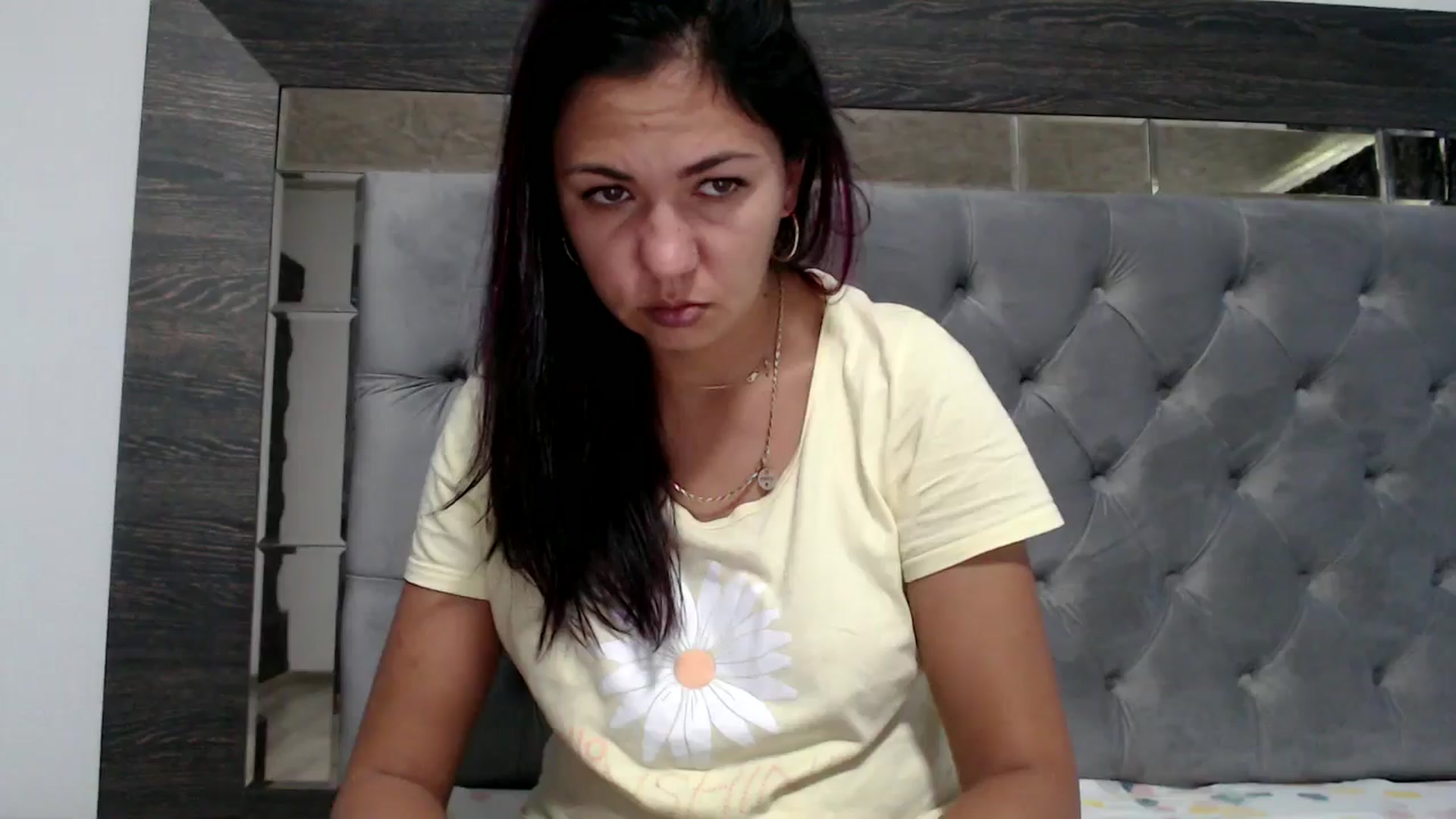 Gallery image thumbnail from Deeelicious's myfreecams stream on, 10/15/2024, 12:38 image 17 of 20