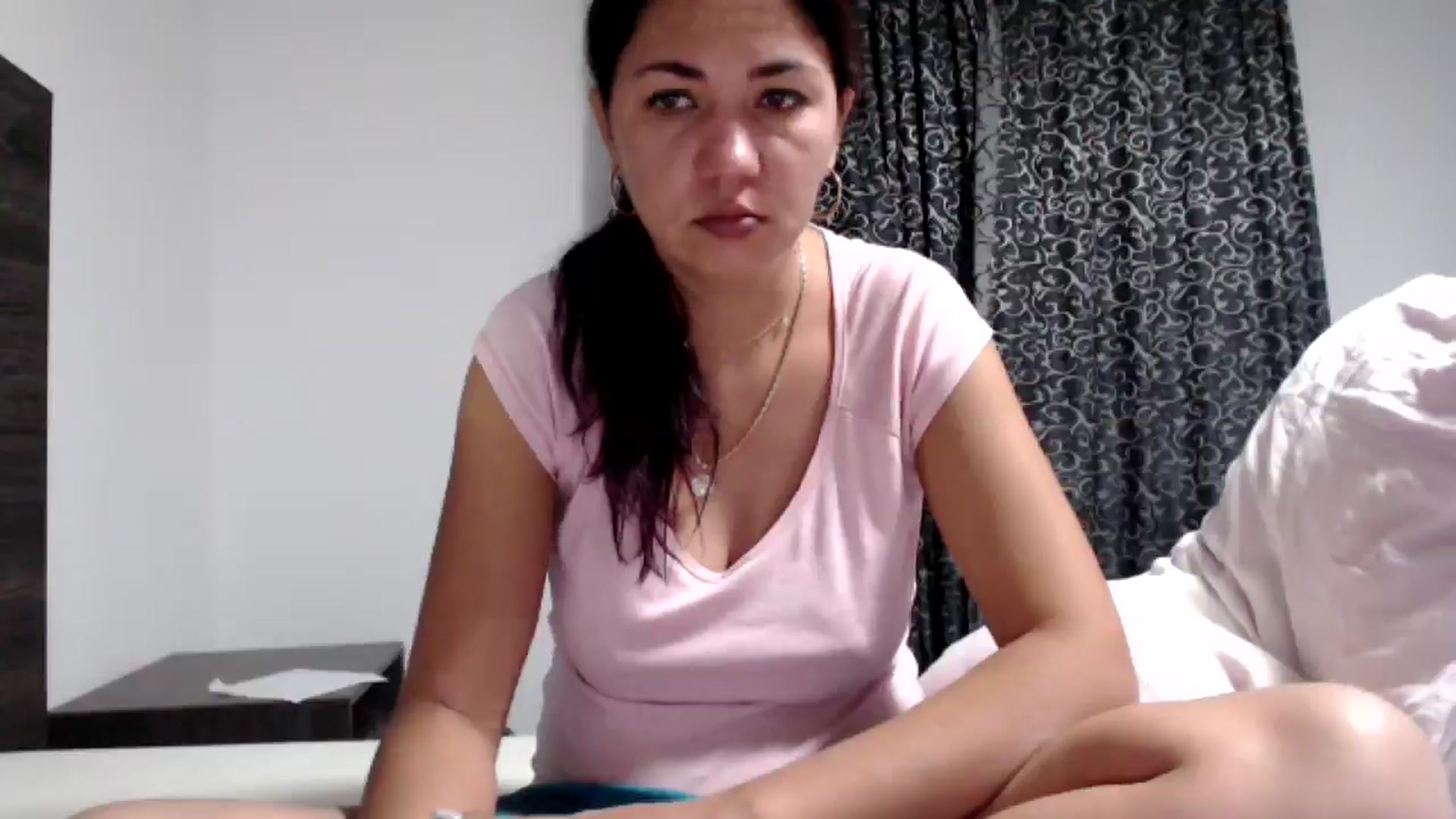 Gallery image thumbnail from Deeelicious's myfreecams stream on, 11/02/2024, 22:07 image 3 of 20
