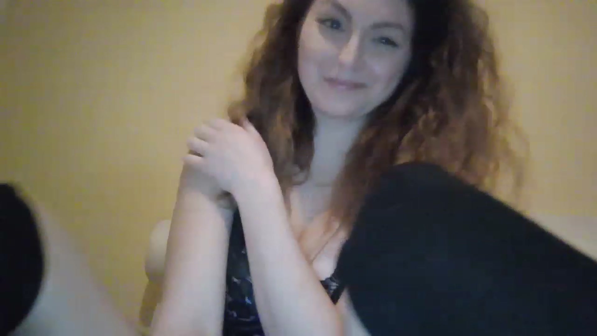 Gallery image thumbnail from Deeleecious94's myfreecams stream on, 11/21/2022, 12:50 image 10 of 20