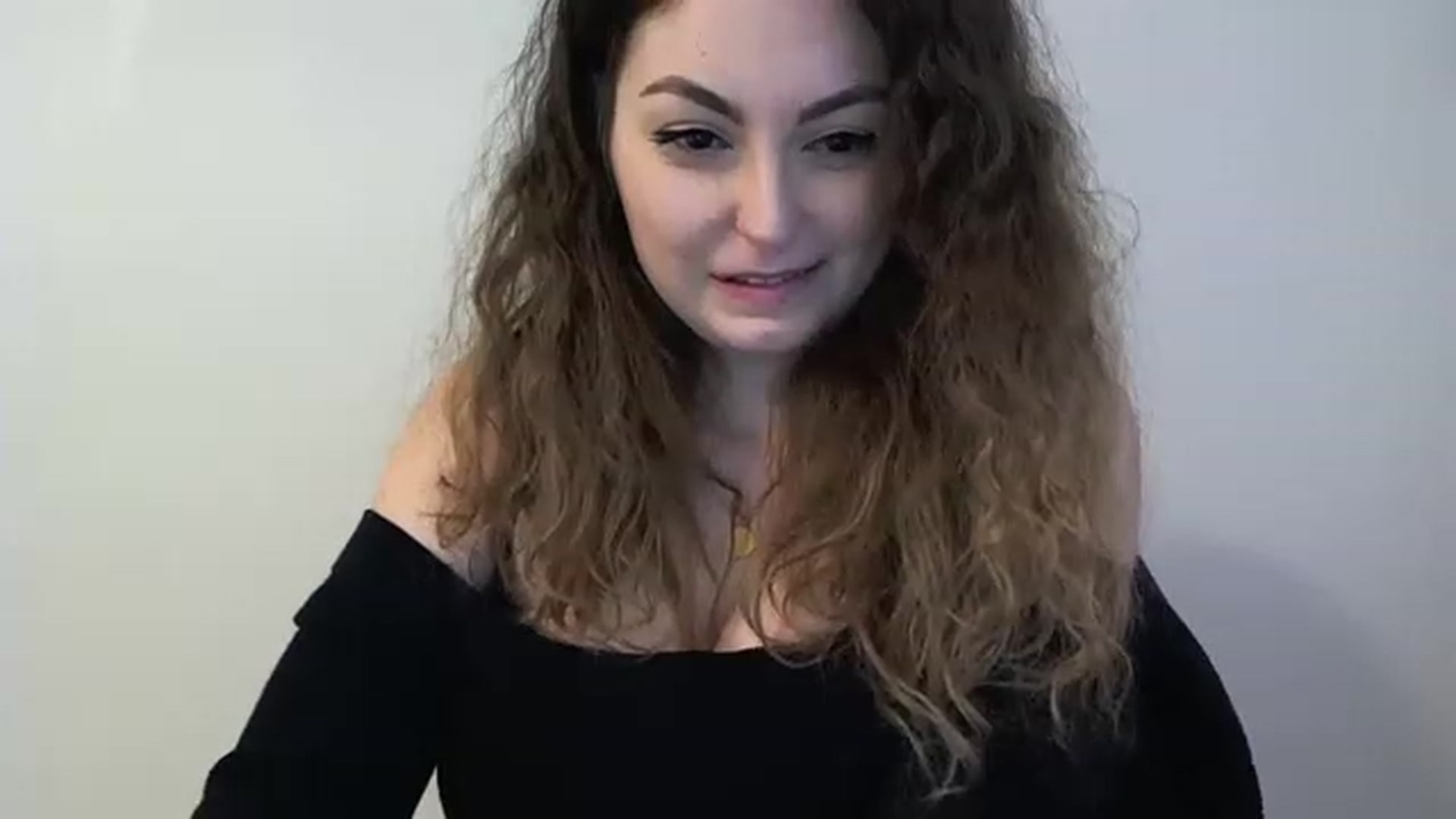Gallery image thumbnail from Deeleecious94's myfreecams stream on, 12/19/2022, 11:15 image 3 of 20