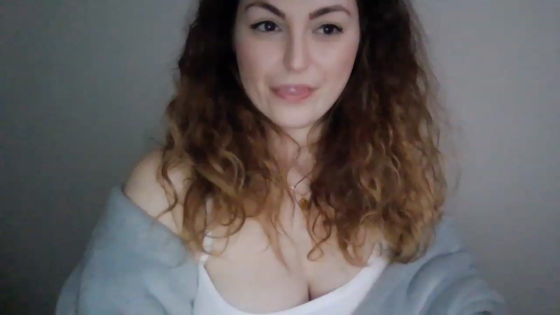Gallery image thumbnail from Deeleecious94's myfreecams stream on, 02/15/2023, 12:19 image 3 of 20