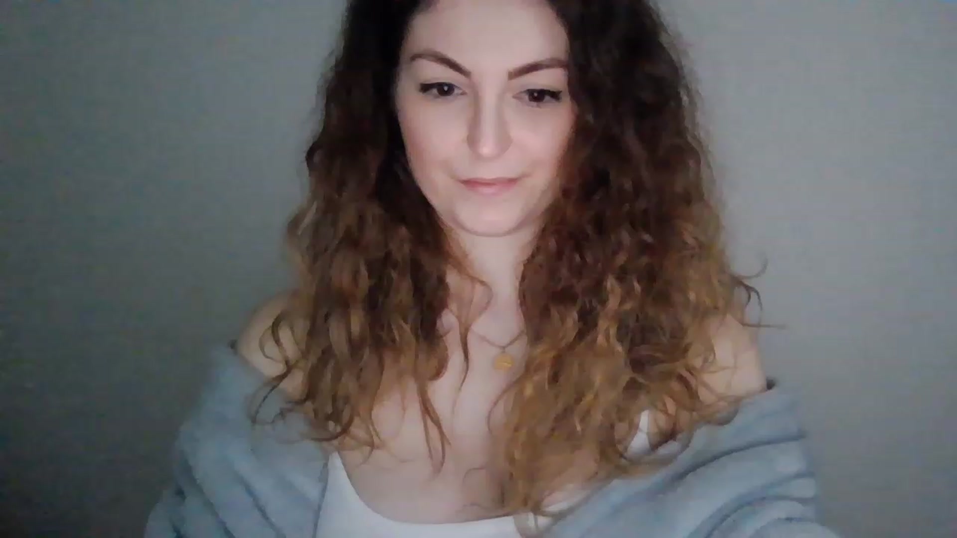 Gallery image thumbnail from Deeleecious94's myfreecams stream on, 02/15/2023, 12:19 image 10 of 20