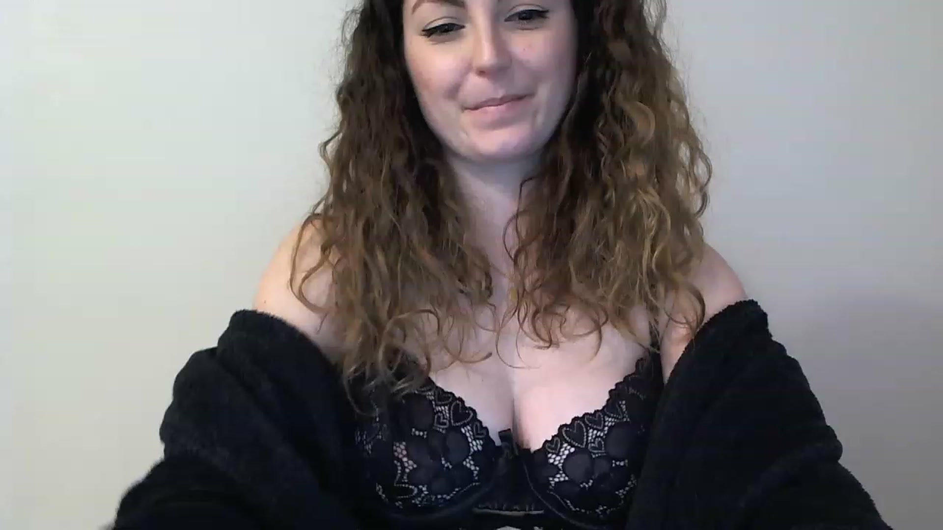Gallery image thumbnail from Deeleecious94's myfreecams stream on, 02/17/2023, 10:54 image 1 of 20