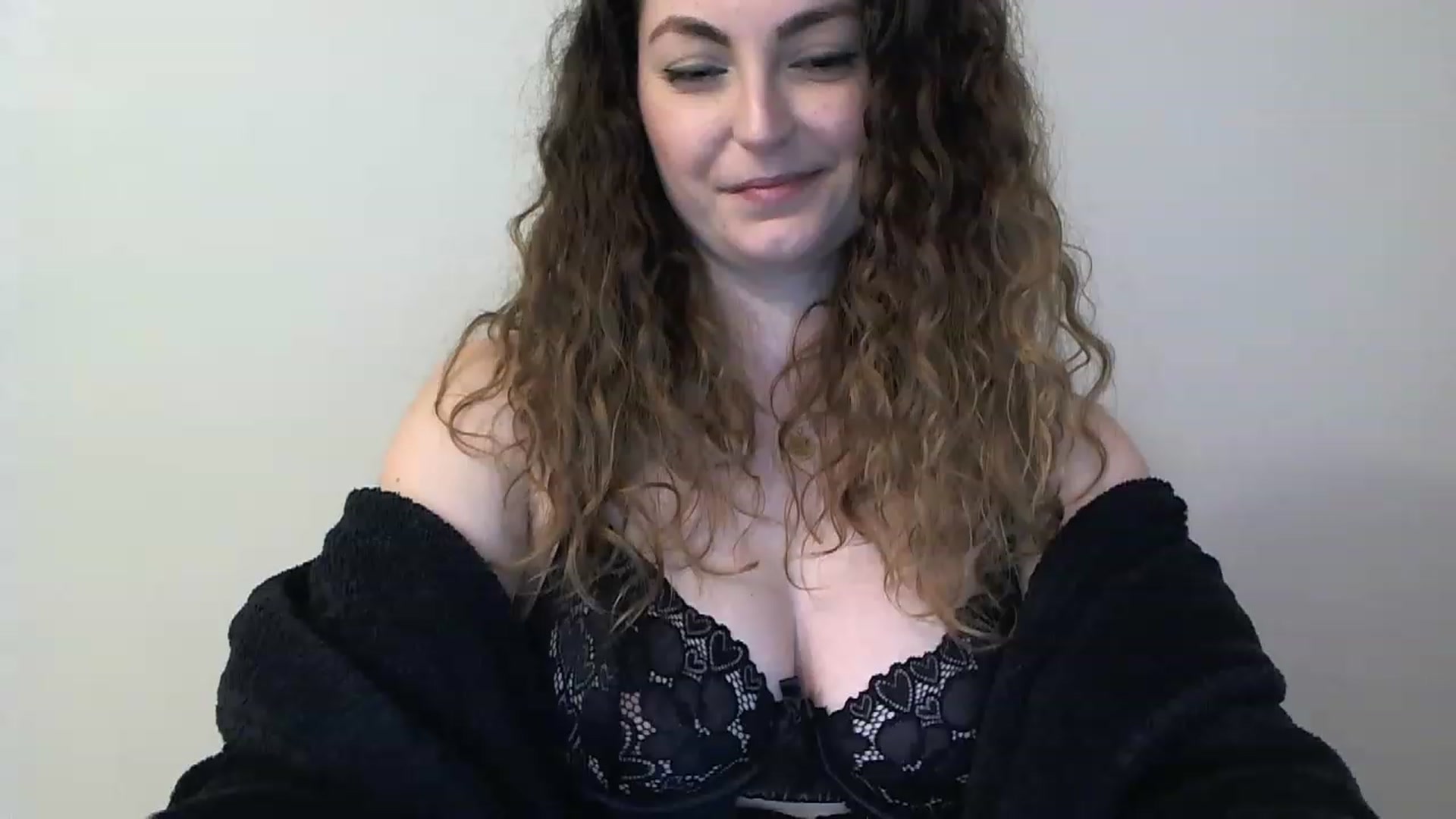 Gallery image thumbnail from Deeleecious94's myfreecams stream on, 02/17/2023, 10:54 image 13 of 20