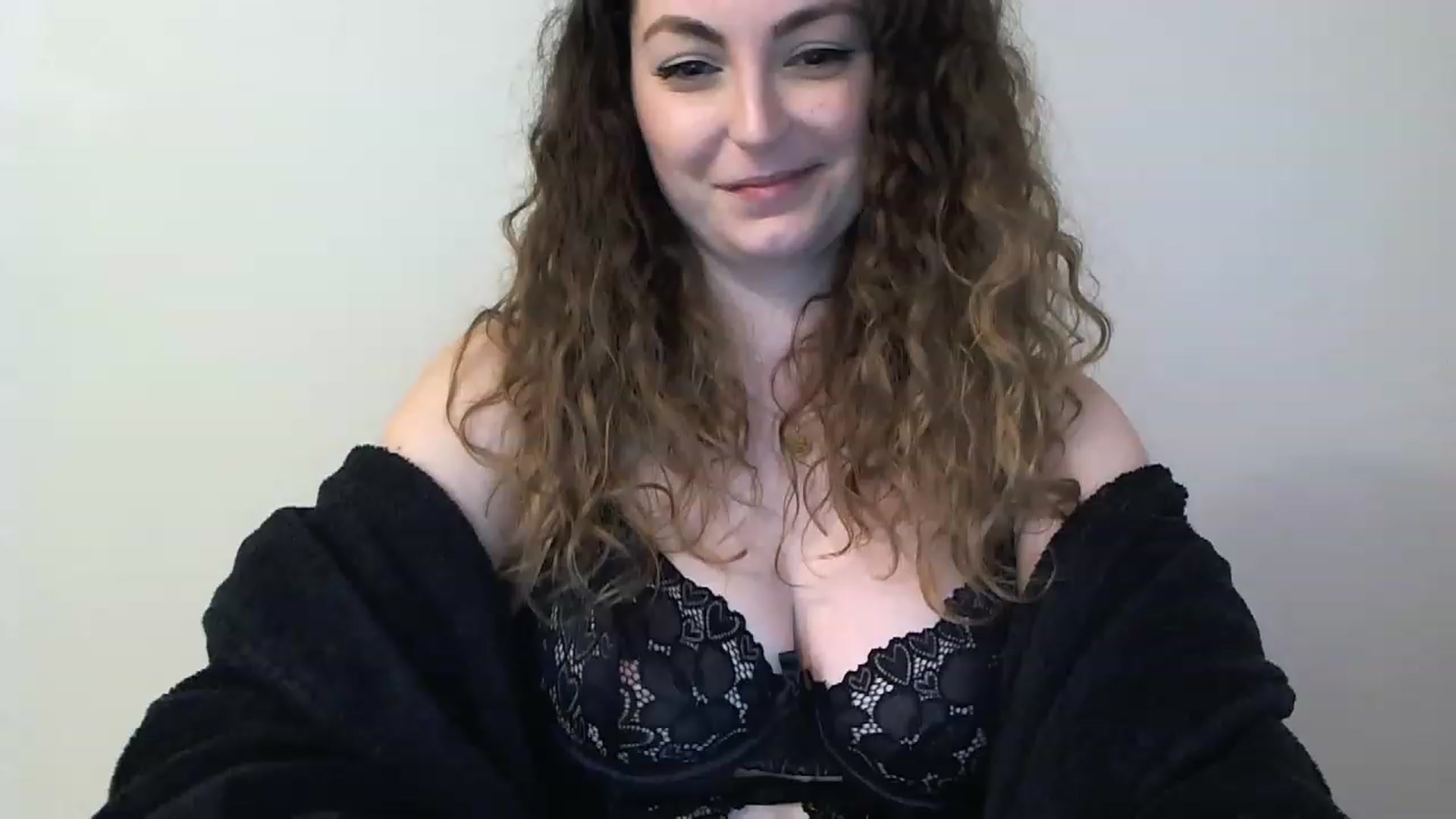 Gallery image thumbnail from Deeleecious94's myfreecams stream on, 02/17/2023, 10:54 image 6 of 20