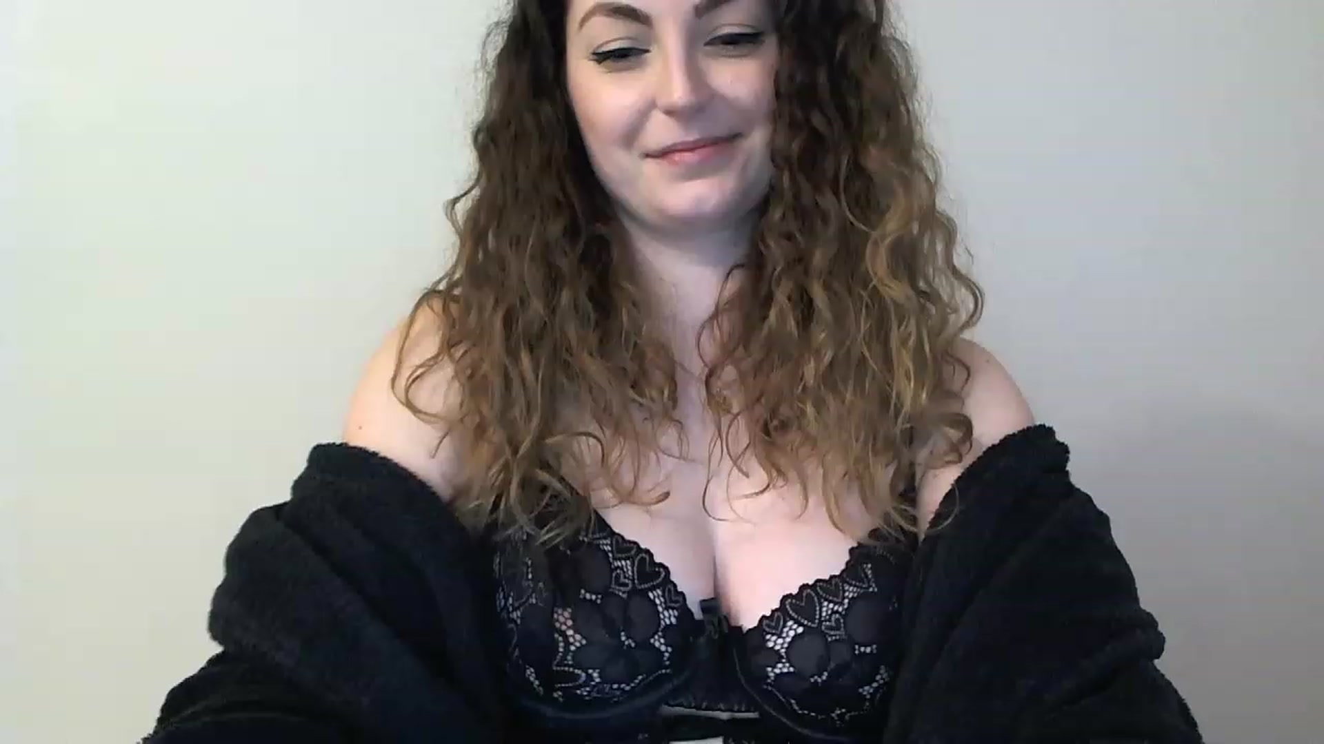 Gallery image thumbnail from Deeleecious94's myfreecams stream on, 02/17/2023, 10:54 image 7 of 20
