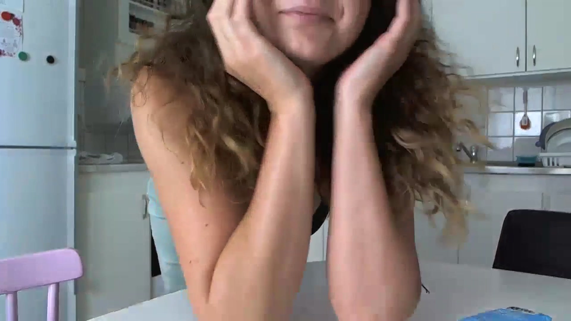 Gallery image thumbnail from Deeleecious94's myfreecams stream on, 07/18/2023, 10:24 image 7 of 20