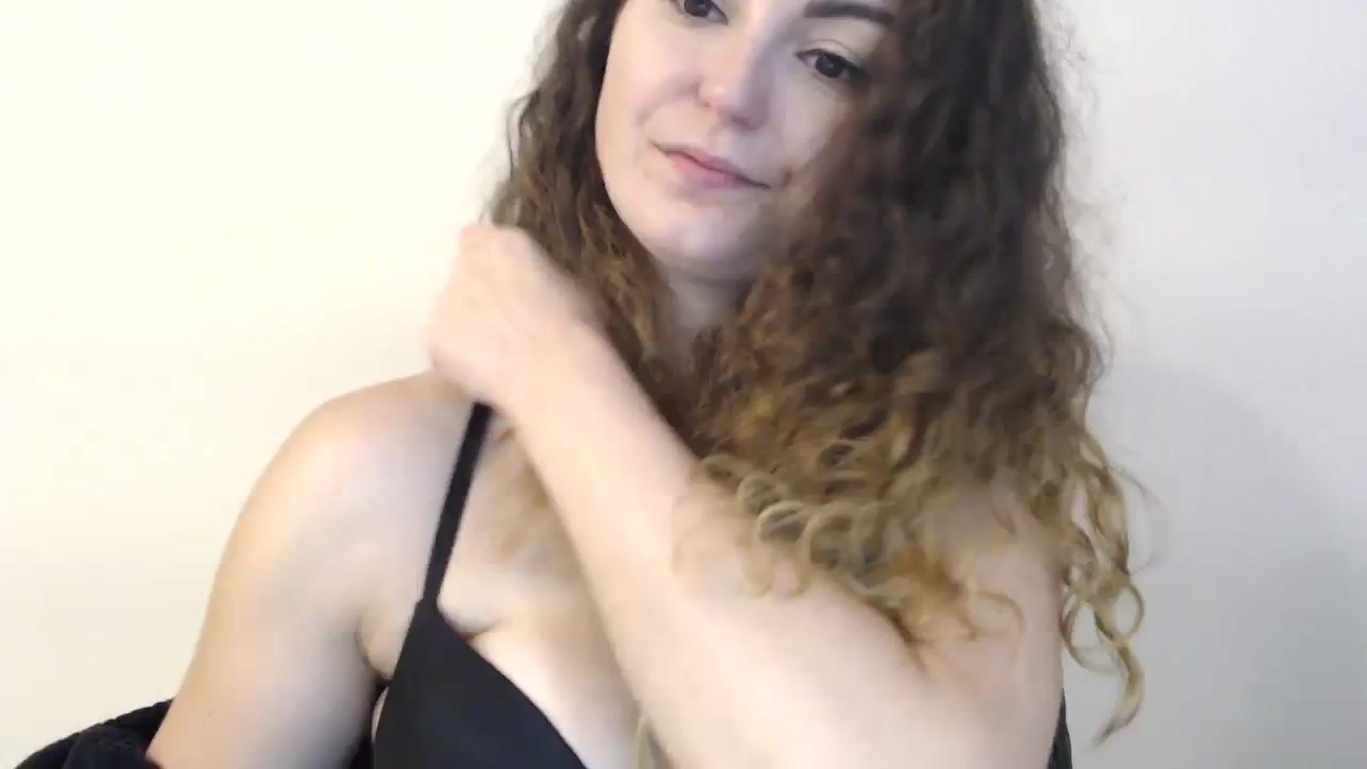 Gallery image thumbnail from Deeleecious94's myfreecams stream on, 09/18/2023, 10:58 image 1 of 20